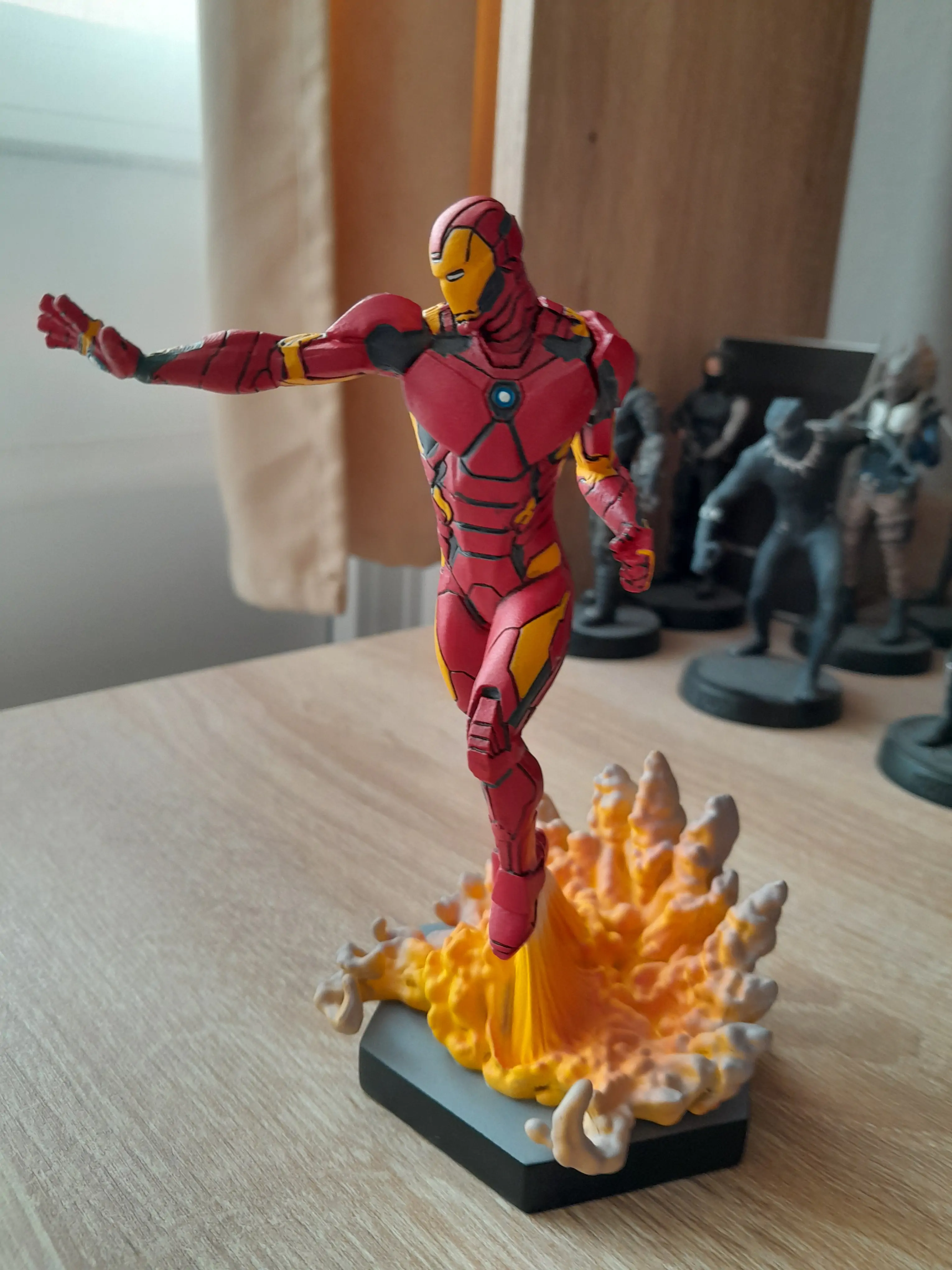Marvel VS. Collection 1/16 Iron Man szobor figura 16 cm termékfotó