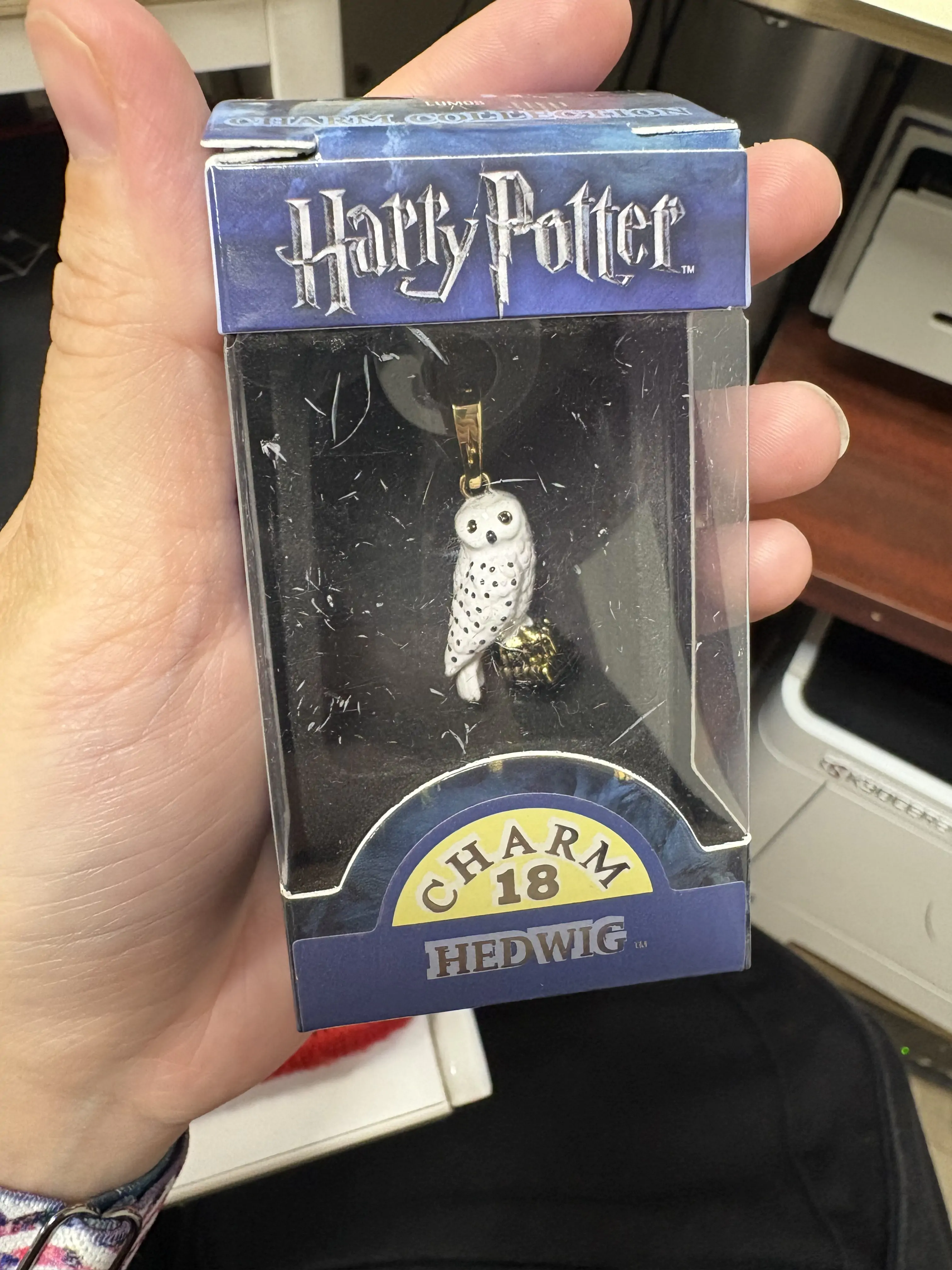 Harry Potter Hedwig charm termékfotó