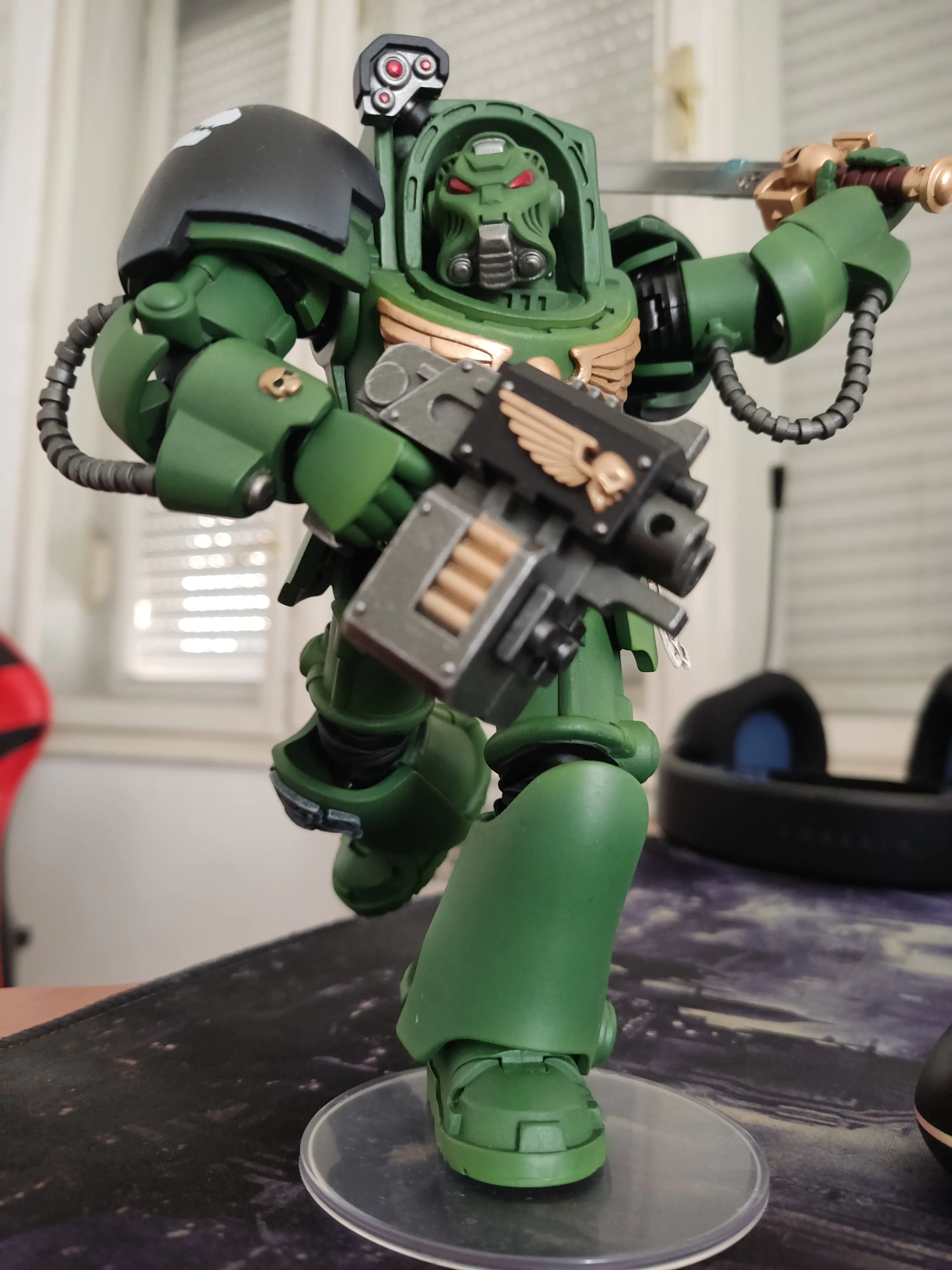 Warhammer 40,000 Salamanders Terminator 1 with Power Sword and Storm Bolter akciófigura 14 cm termékfotó