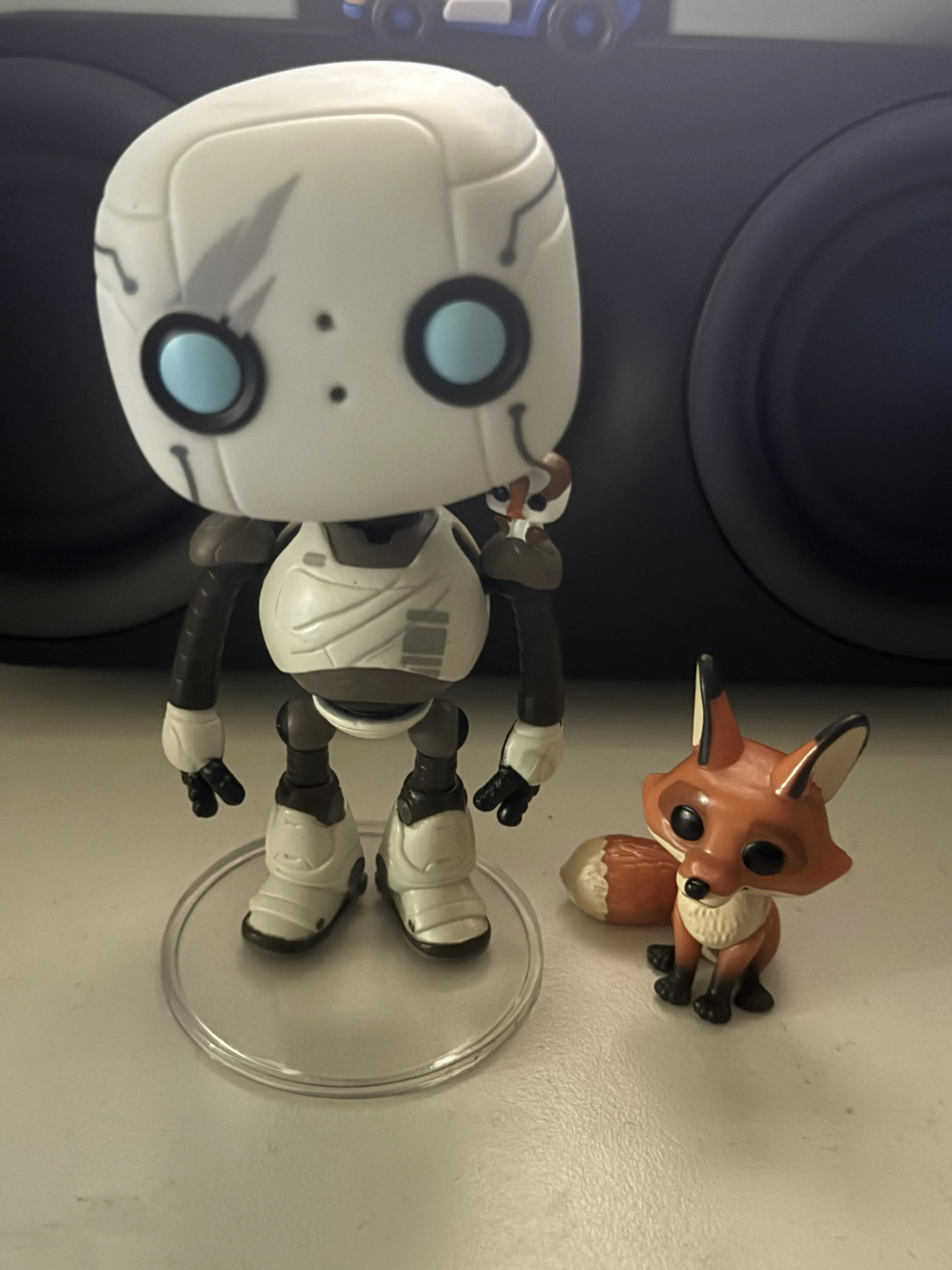Wild Robot Funko POP&Buddy! Movies Vinyl figura Roz w/Brightbill & Fink 9 cm termékfotó
