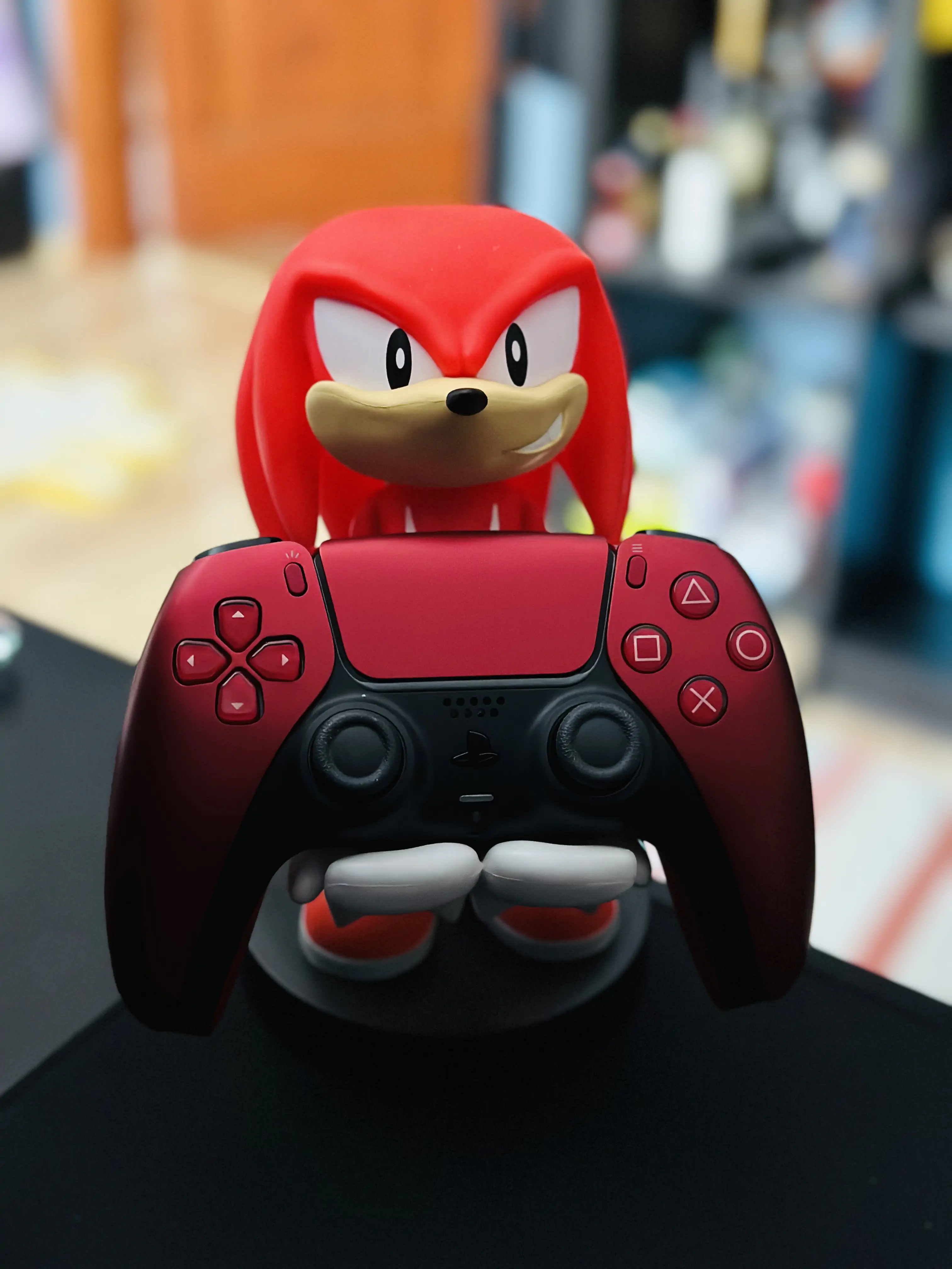 Sonic Knuckles kontroller/telefon tartó Cable Guy figura 21 cm termékfotó