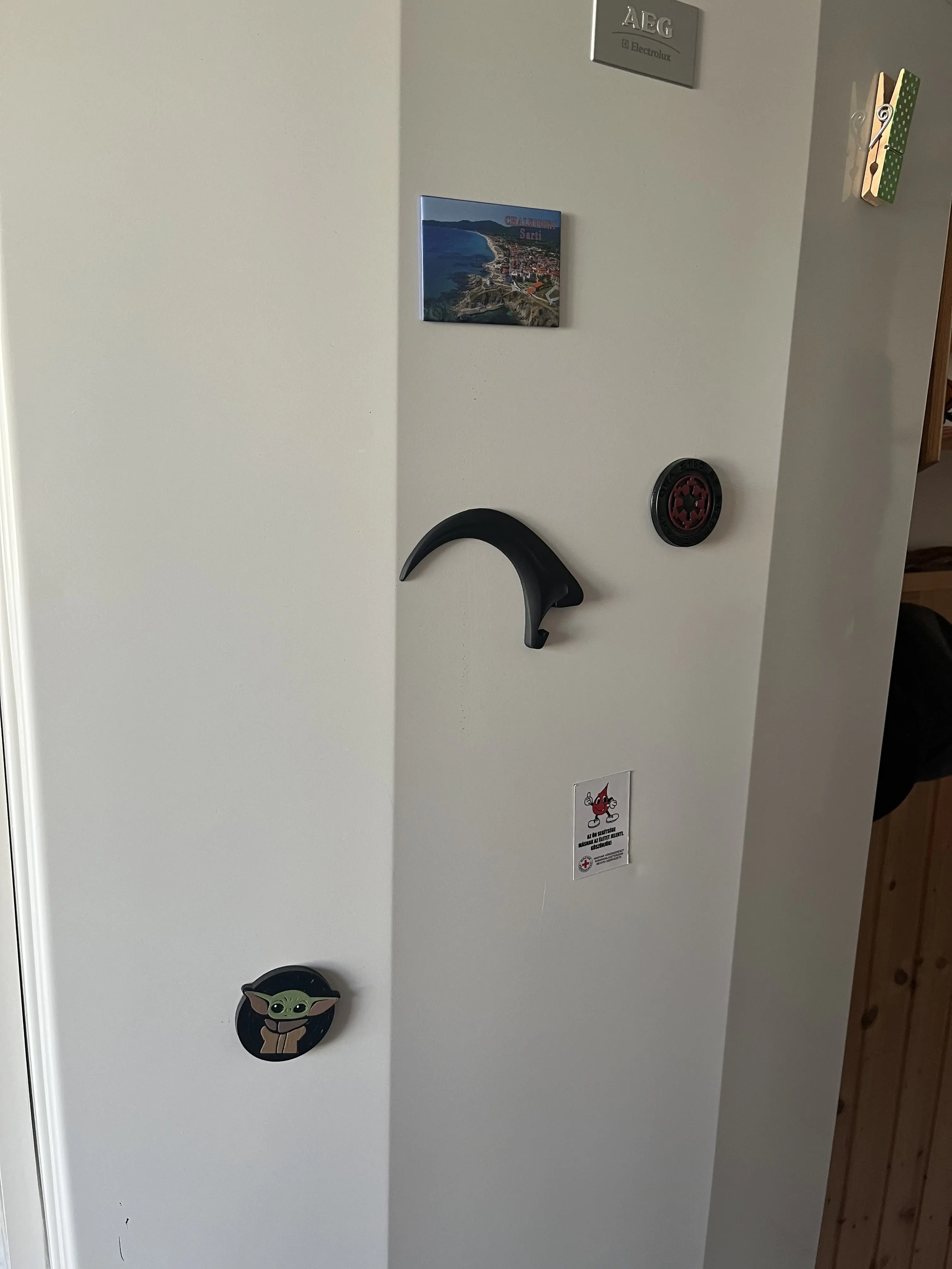 Jurassic Park  Velociraptor Claw sörnyitó hűtőmágnes termékfotó