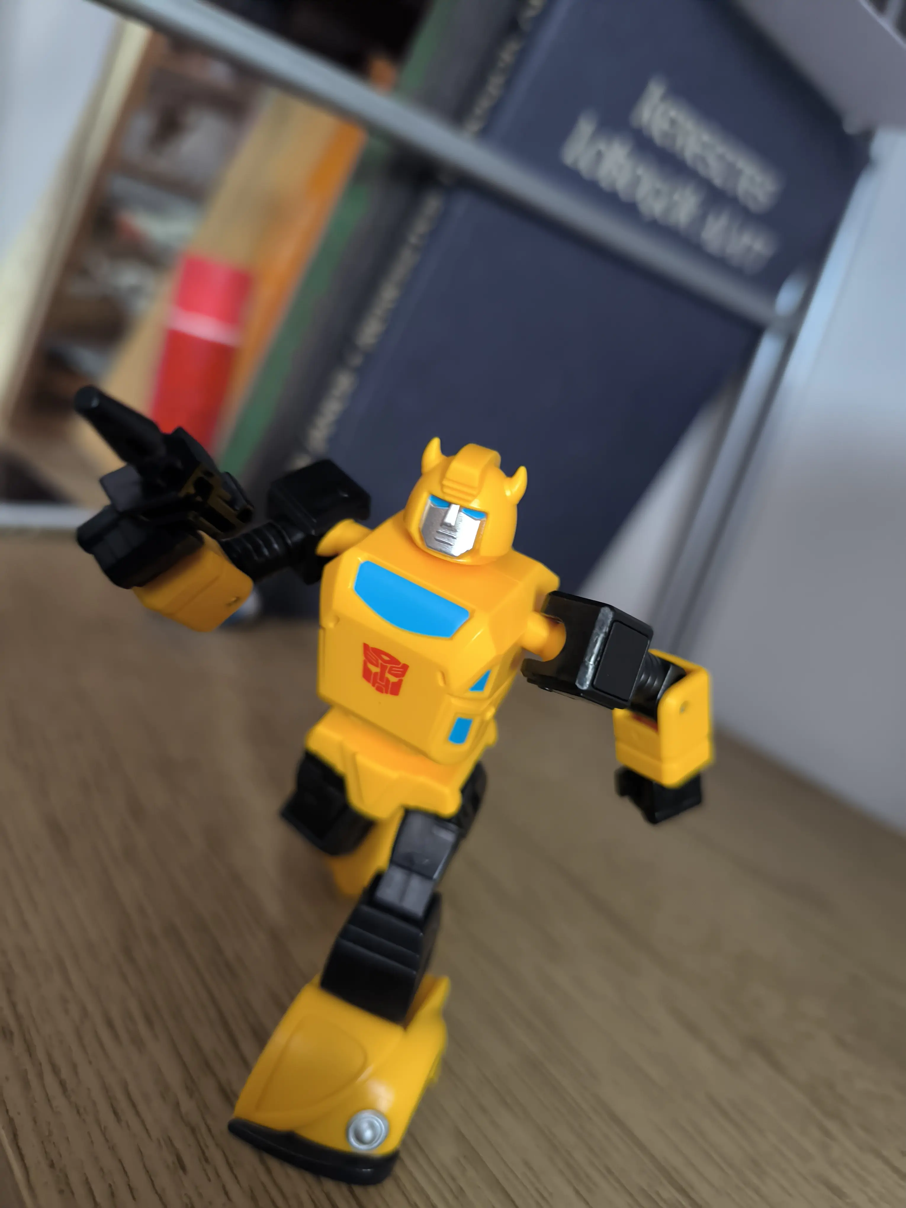 Transformers: Generation One AMK Mini Series Bumblebee Műanyag modell készlet 10 cm termékfotó