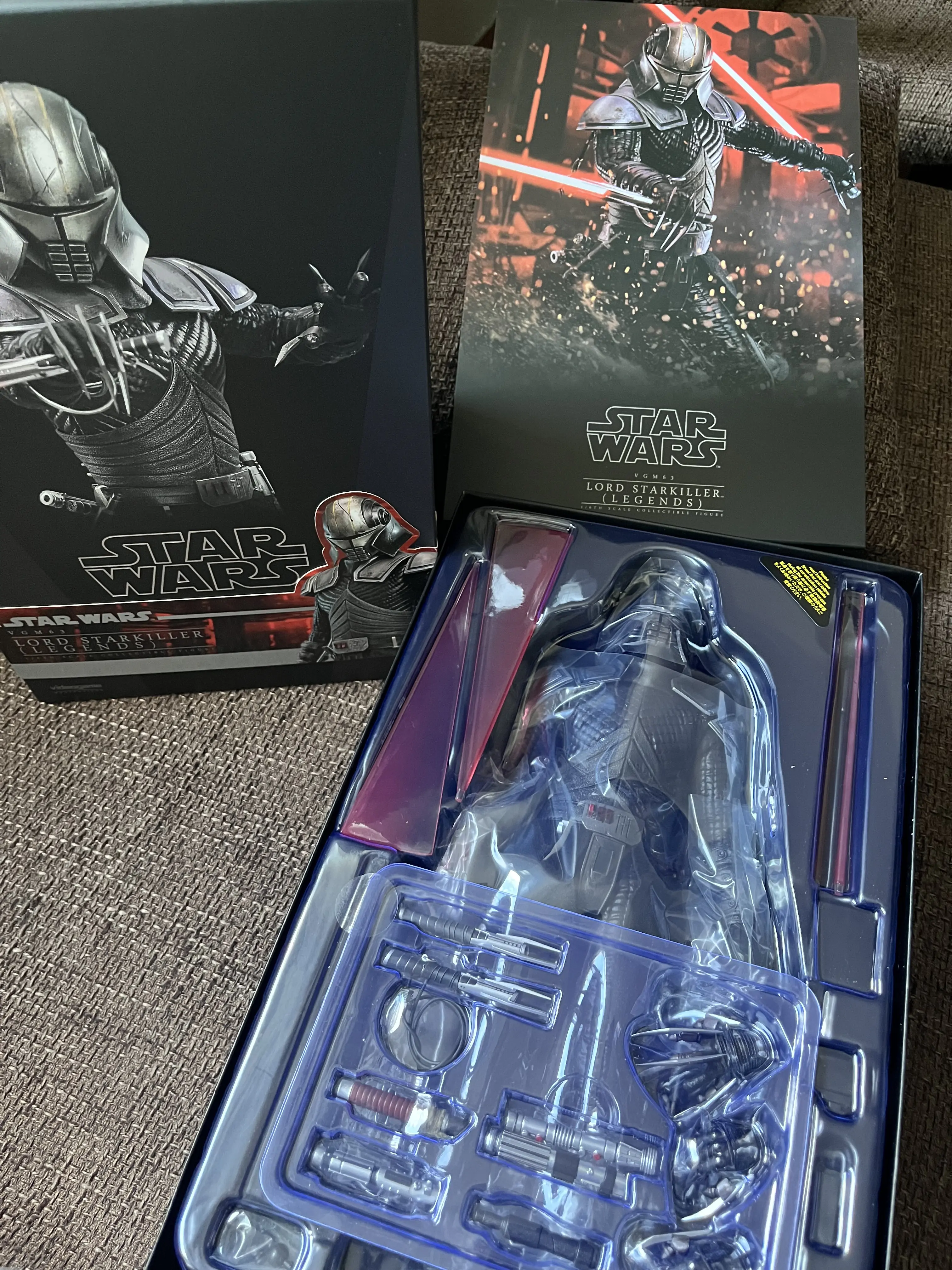 Star Wars Legends Videogame Masterpiece 1/6 Lord Starkiller akciófigura 31 cm termékfotó