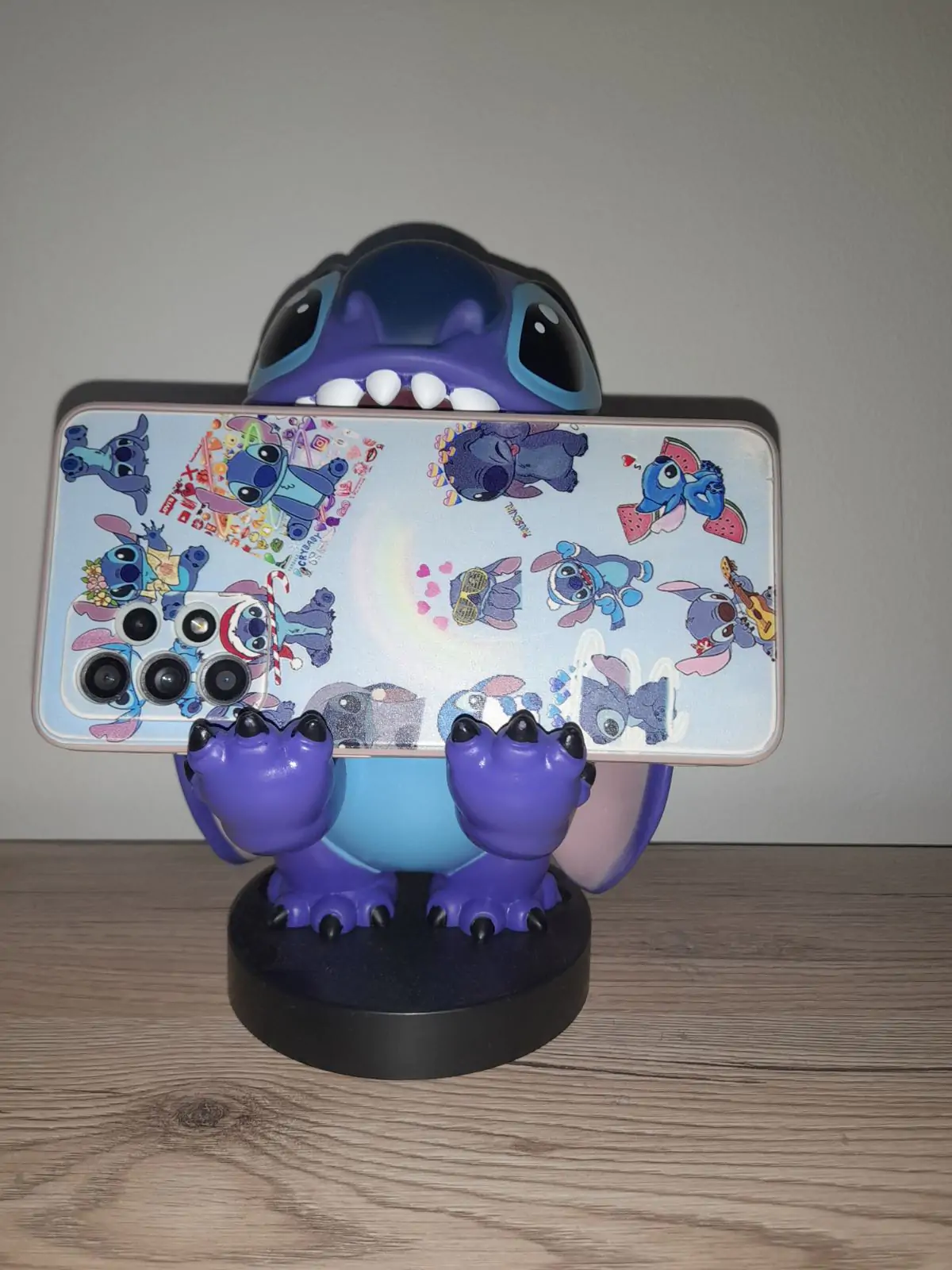Lilo & Stitch Smiley Stitch kontroller/telefon tartó Cable Guy figura 21 cm termékfotó