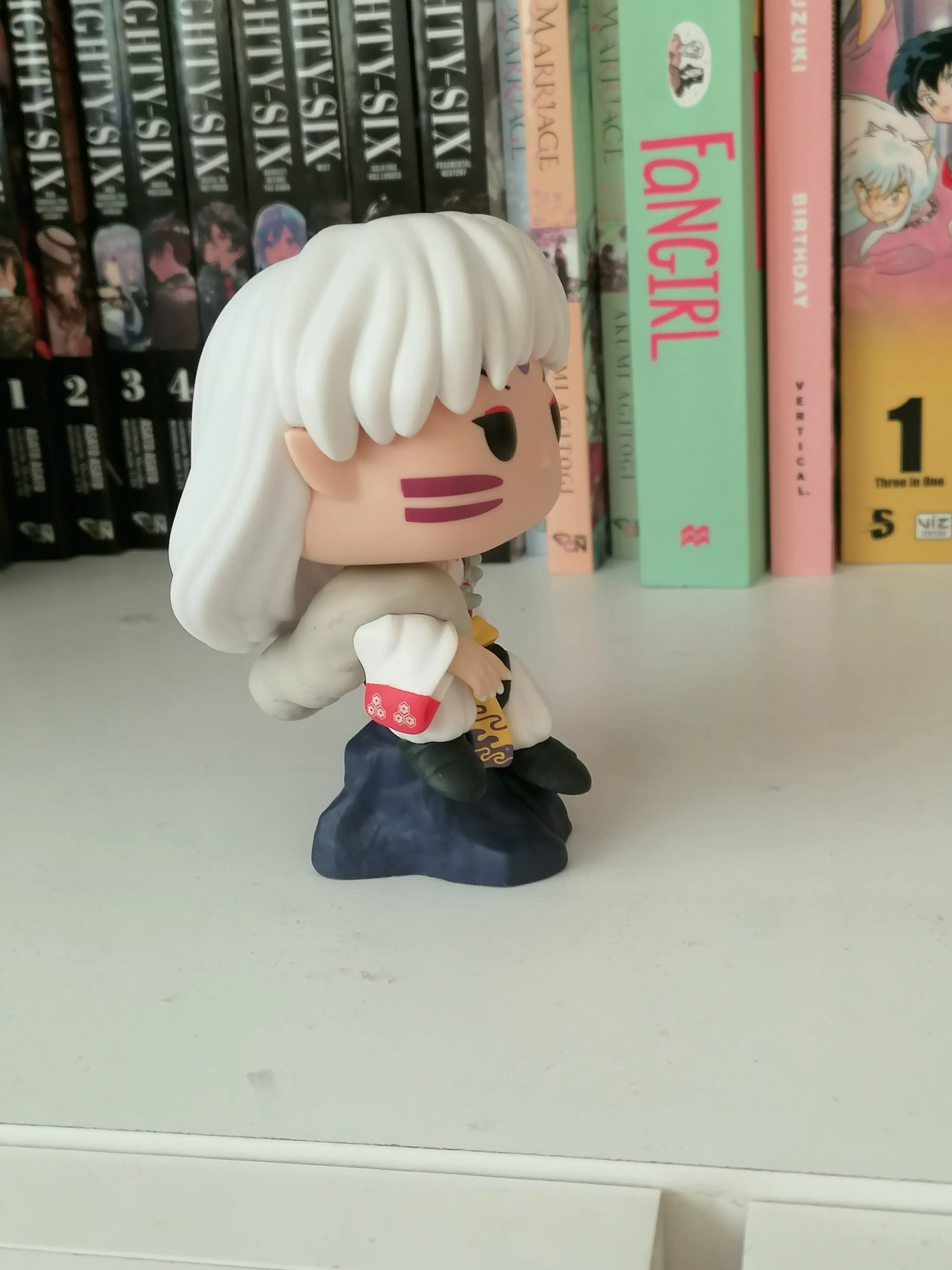 Inuyasha Funko POP! Plus Animation Vinyl figura Sesshomaru (Sitting) 9 cm termékfotó