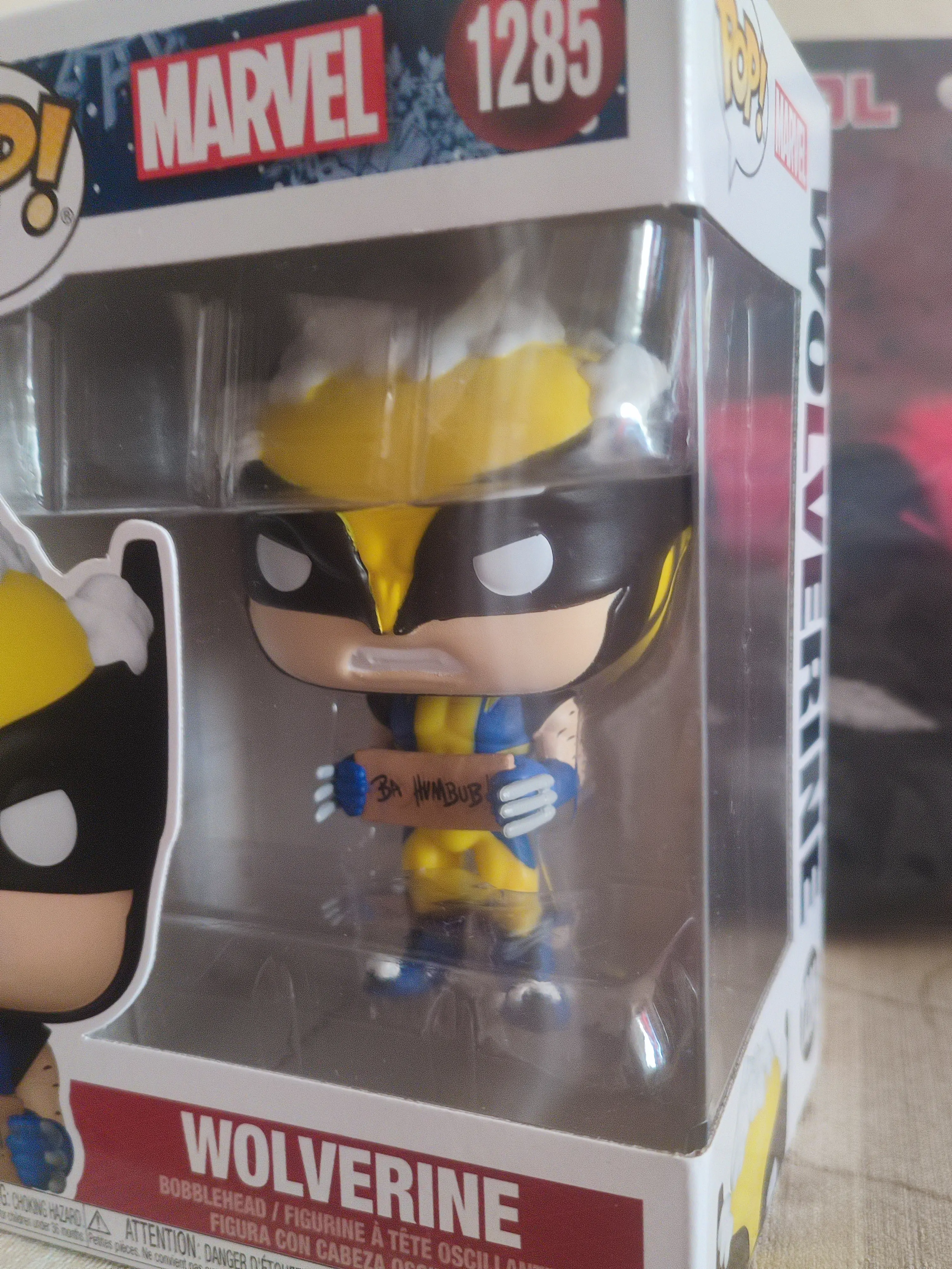 POP figure Marvel Holiday Wolverine termékfotó