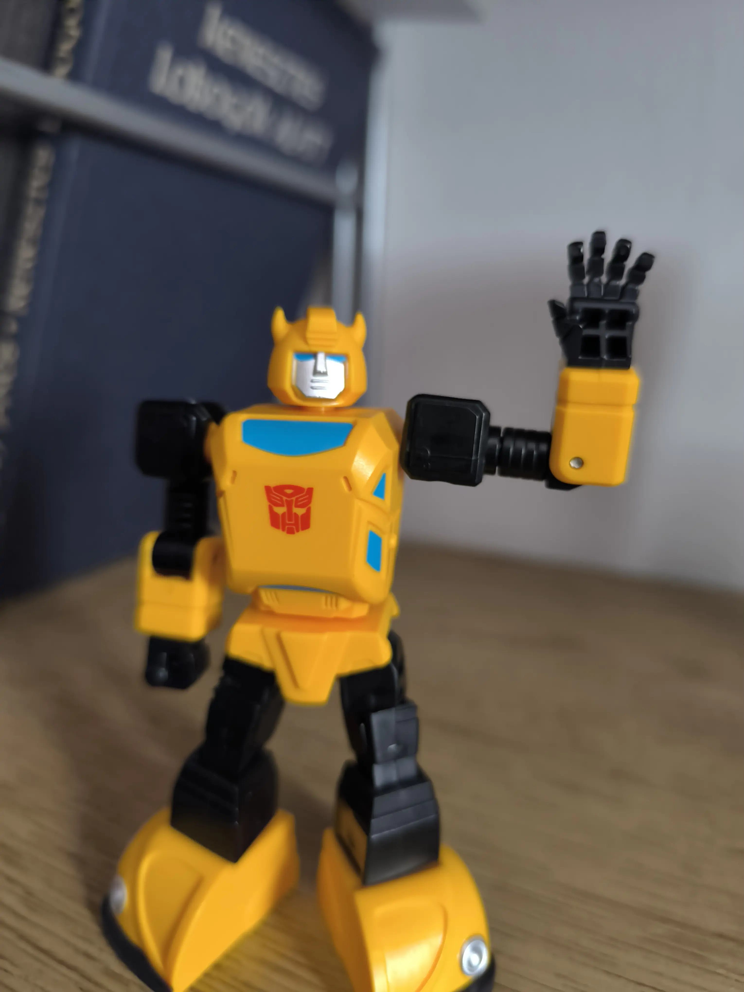 Transformers: Generation One AMK Mini Series Bumblebee Műanyag modell készlet 10 cm termékfotó