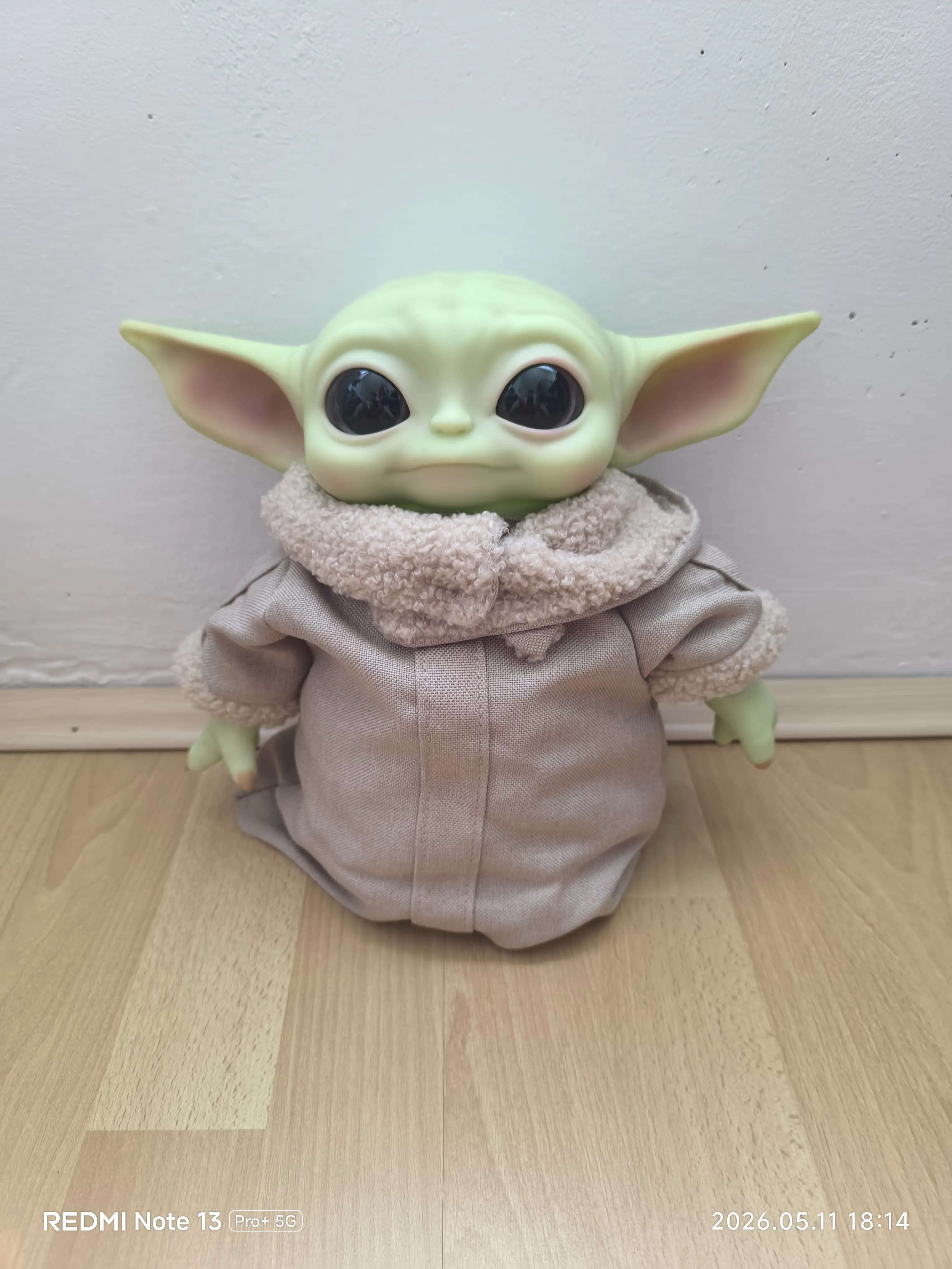 Star Wars The Mandalorian Yoda The Child plüss 28cm termékfotó