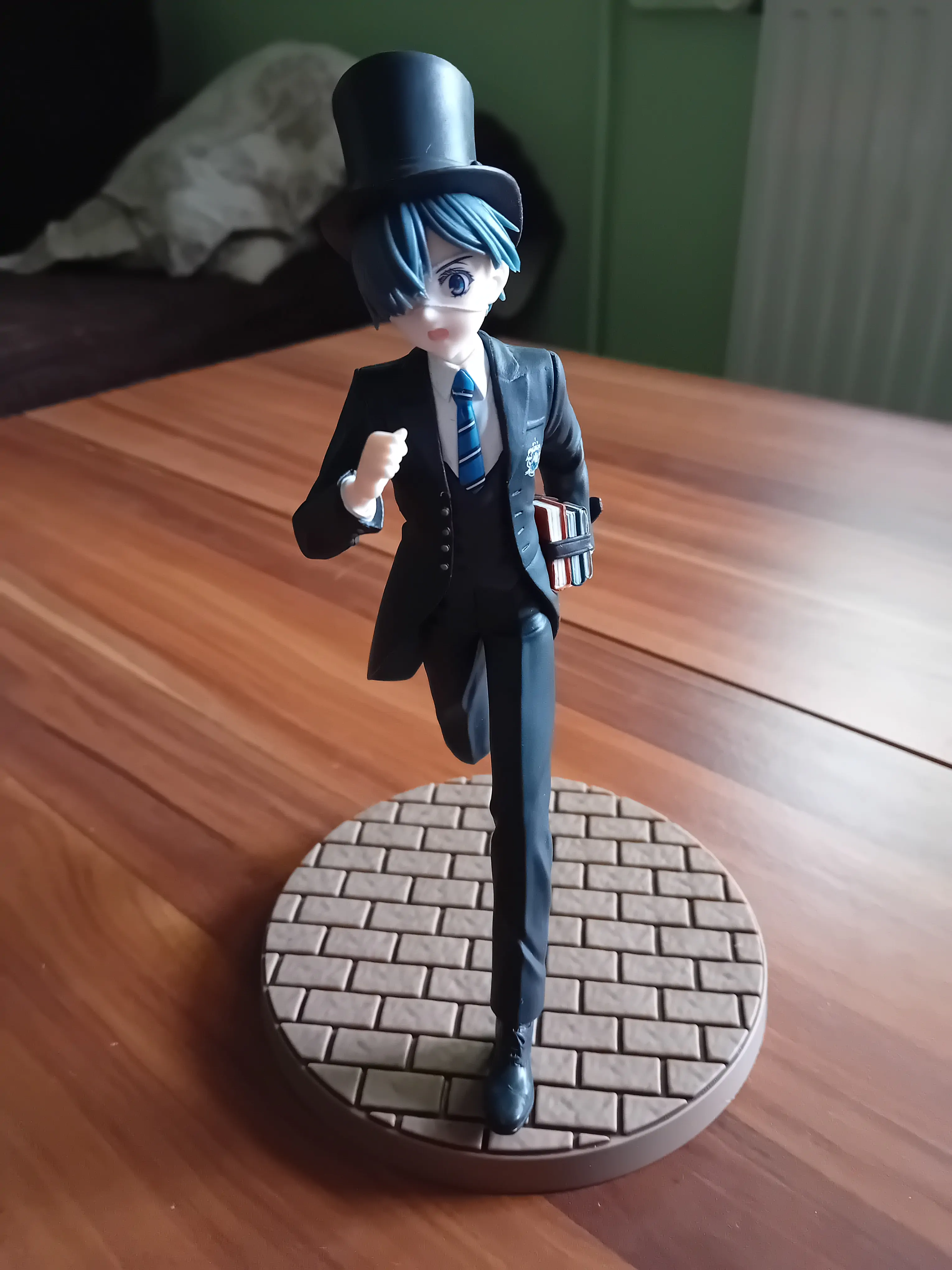 Black Butler: Boarding School Arc Luminasta Ciel Phantomhive PVC szobor figura 22 cm termékfotó
