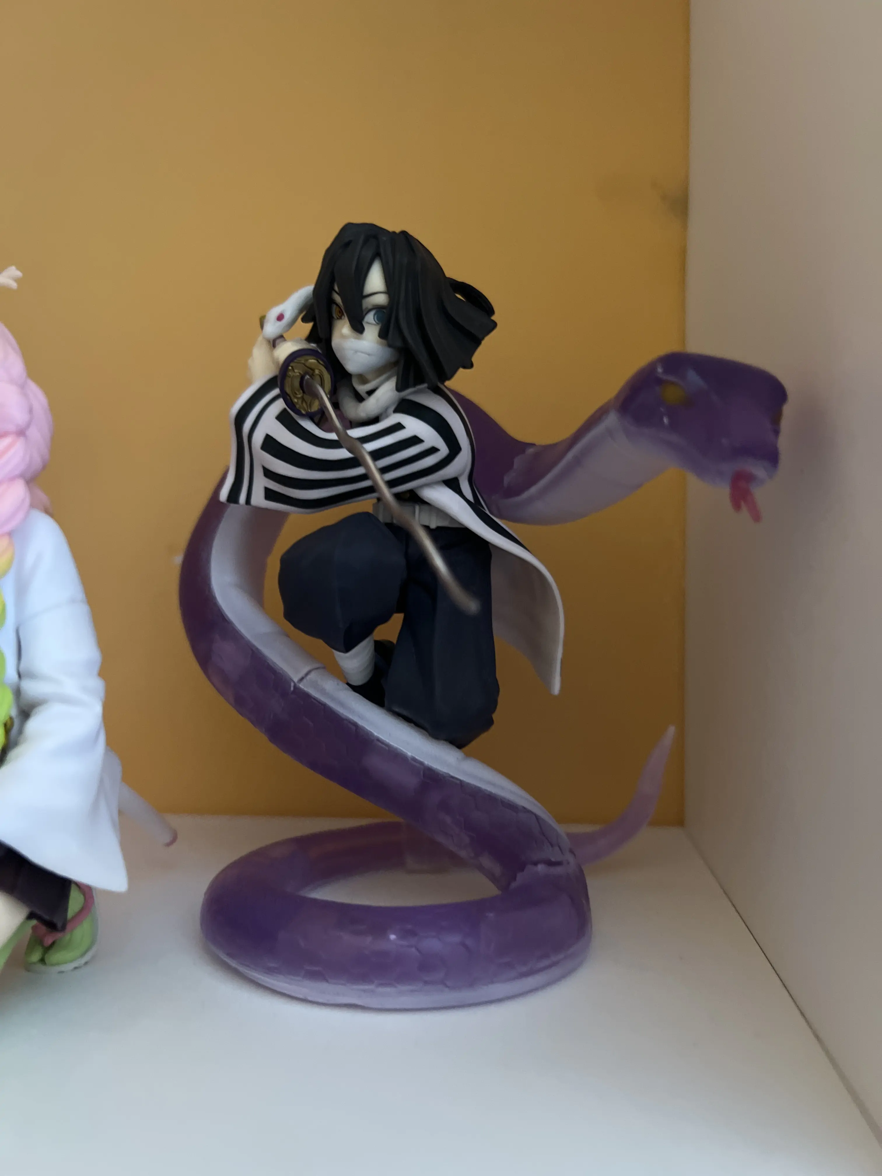 Demon Slayer: Kimetsu no Yaiba Xross Link Anime Obanai Iguro Hashira Training Arc PVC szobor figura 14 cm termékfotó