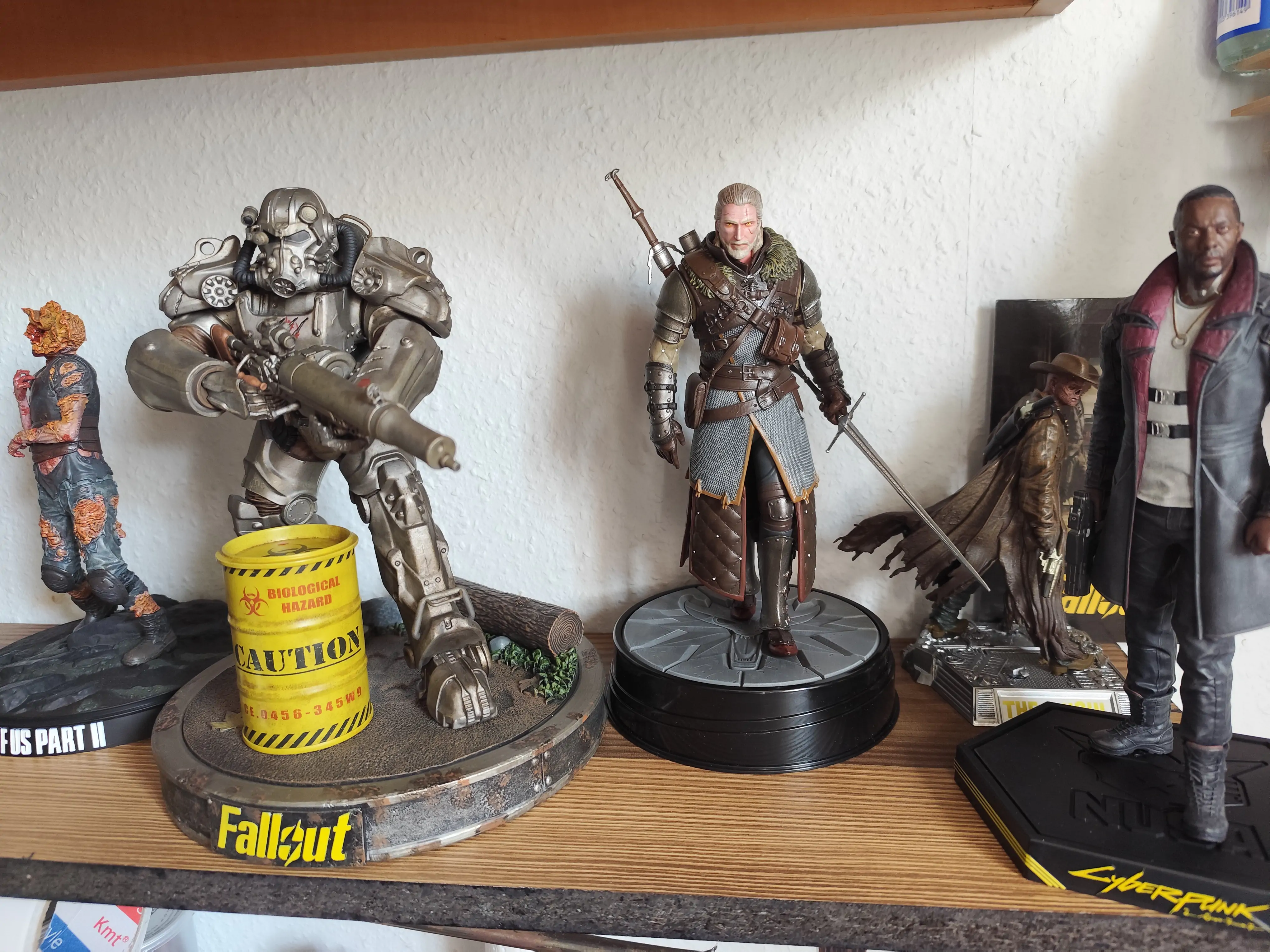 Witcher 3 Wild Hunt Geralt Grandmaster Ursine szobor 24cm termékfotó