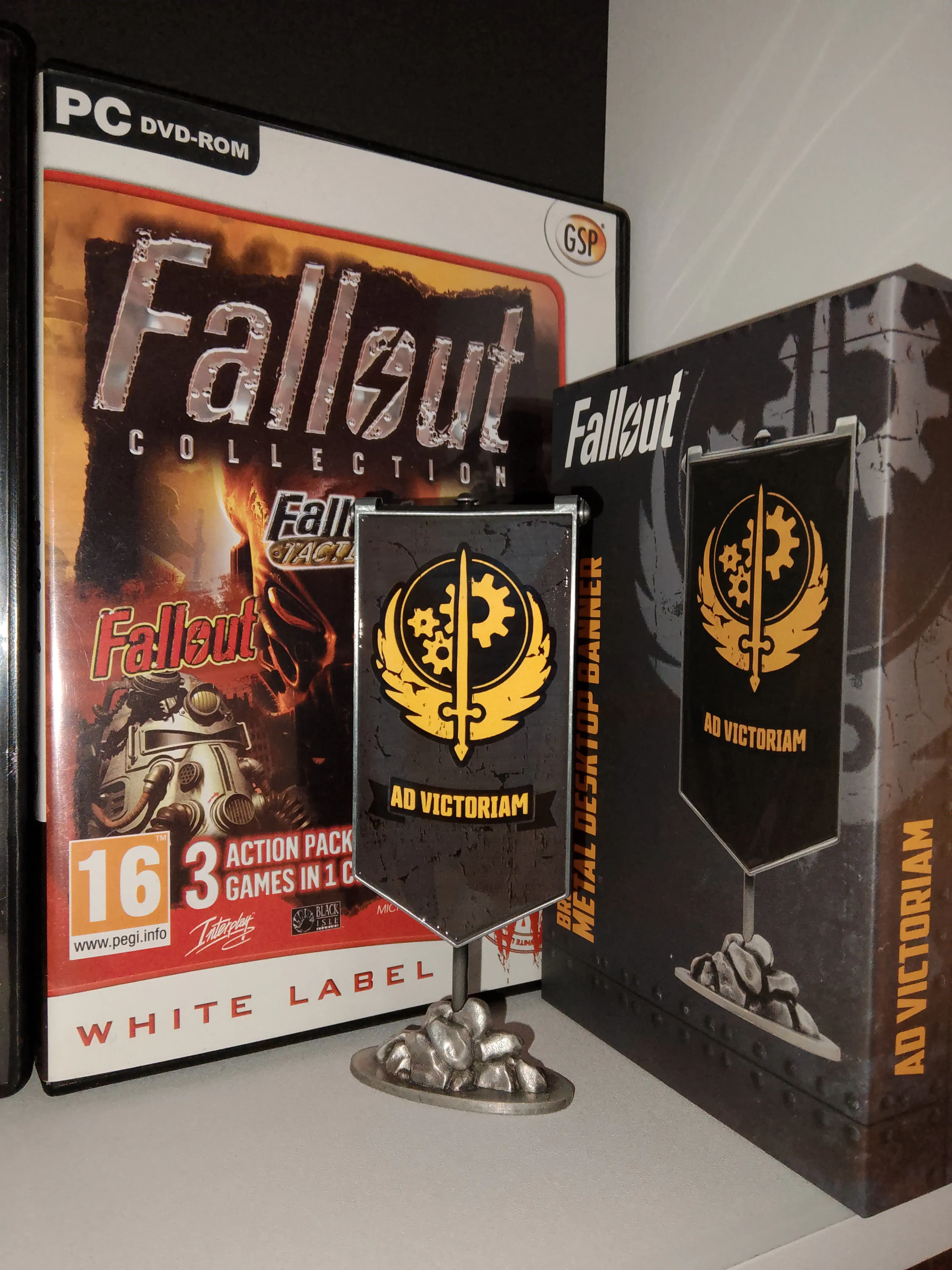 Fallout Grognak the Barbarian Holotape replika  termékfotó