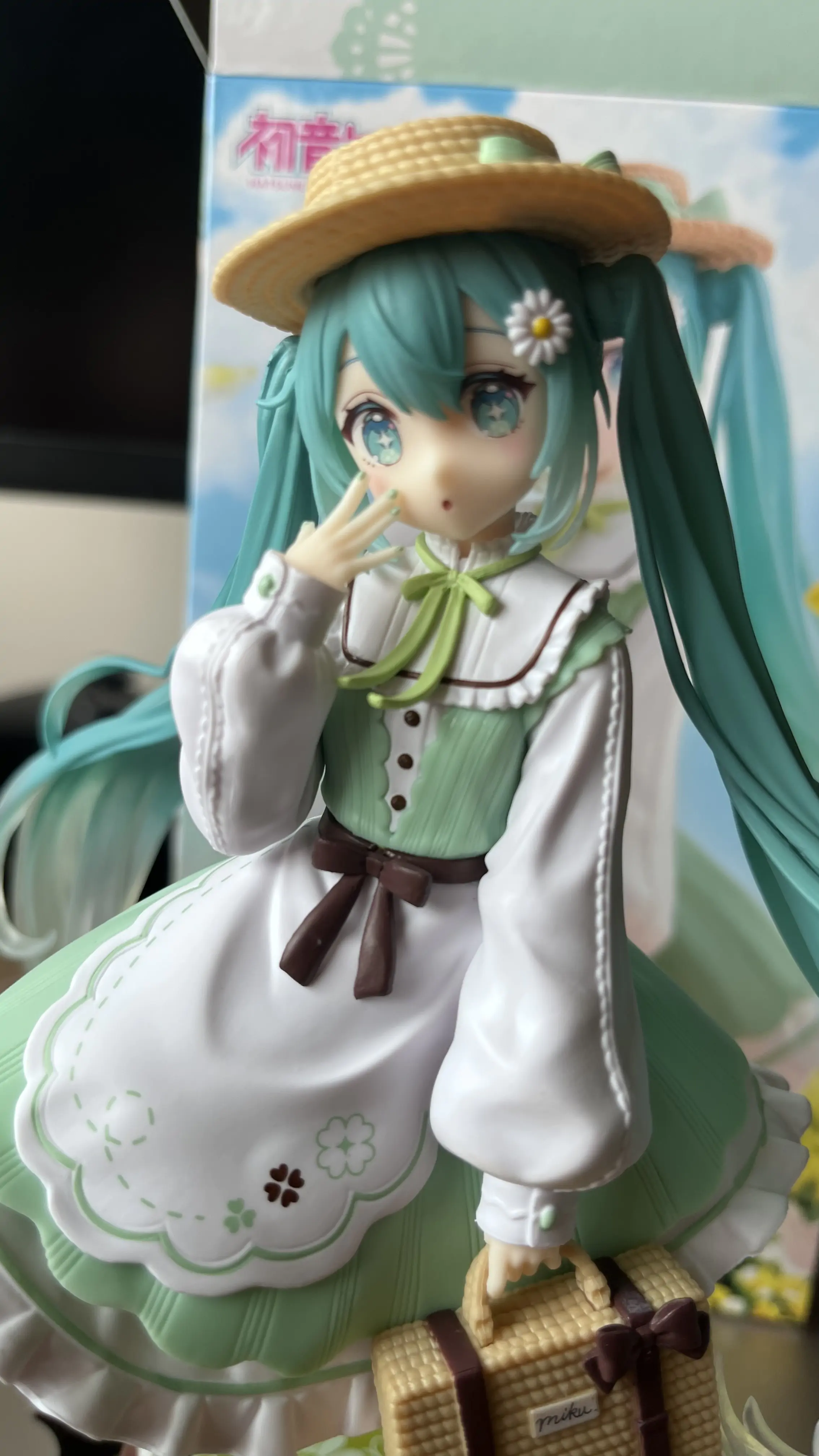 Hatsune Miku Fashion Country Ver. PVC szobor figura 18 cm termékfotó