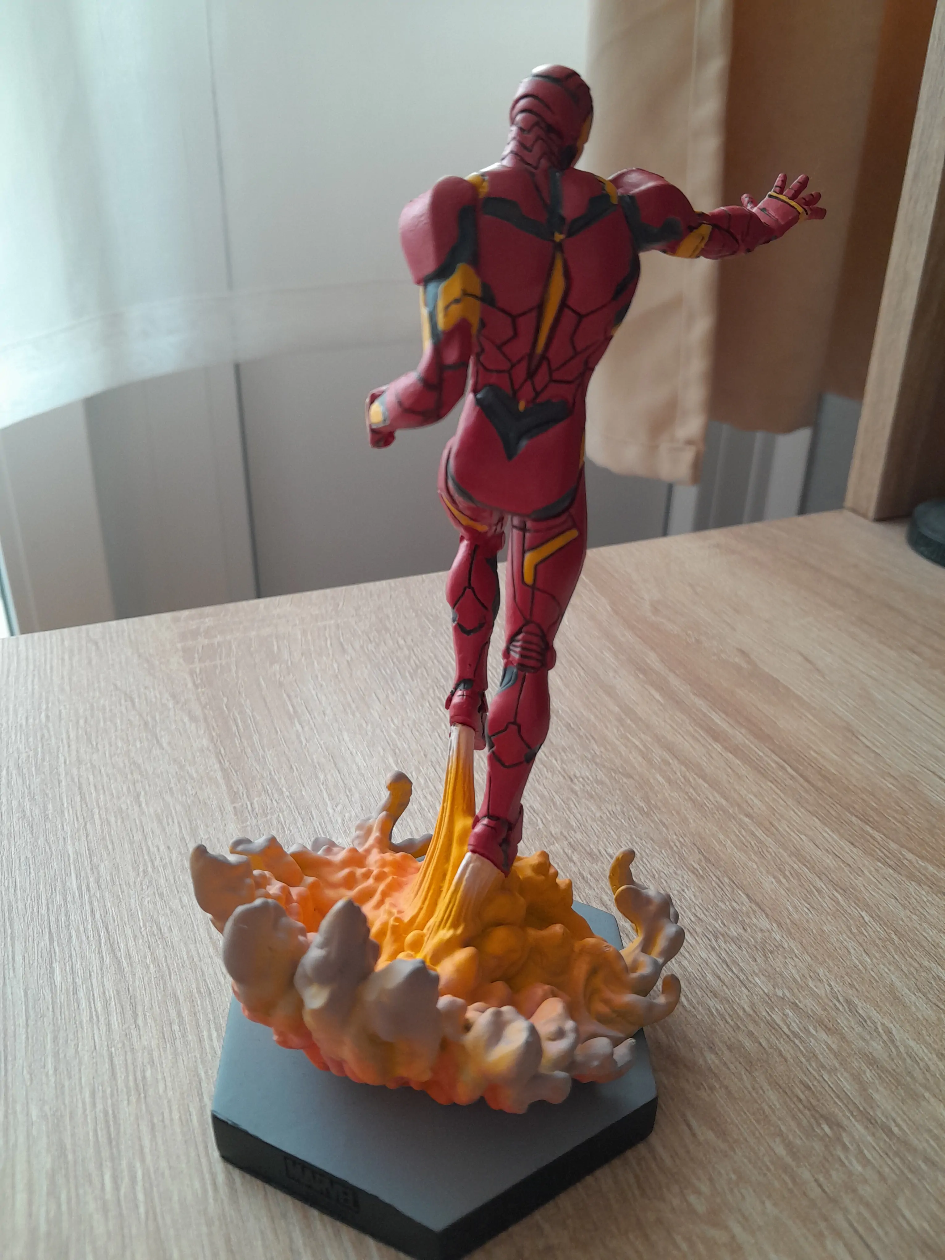 Marvel VS. Collection 1/16 Iron Man szobor figura 16 cm termékfotó