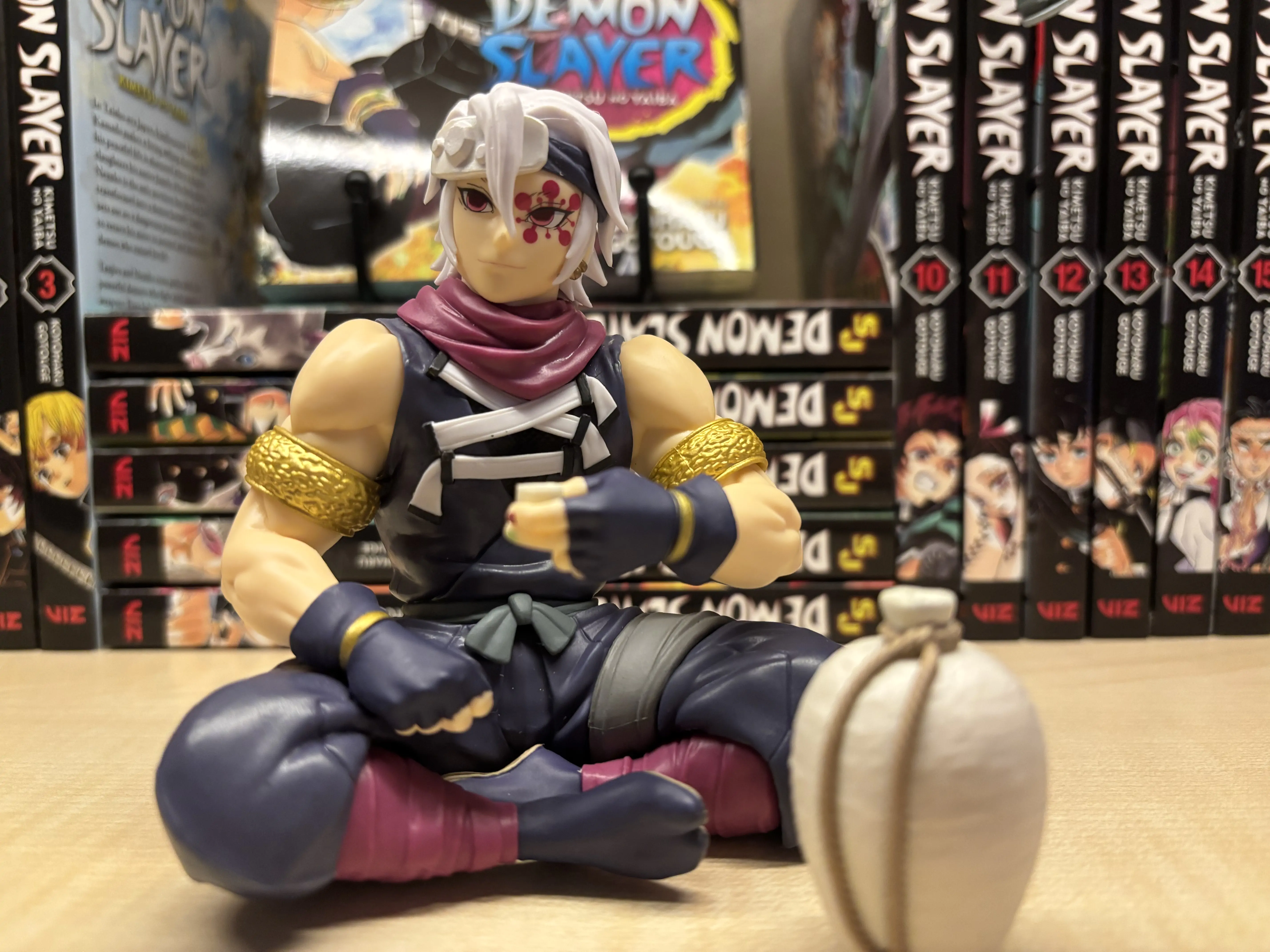 Demon Slayer: Kimetsu no Yaiba PM Perching Tengen Uzui Shinobi Costume PVC szobor figura 11 cm termékfotó