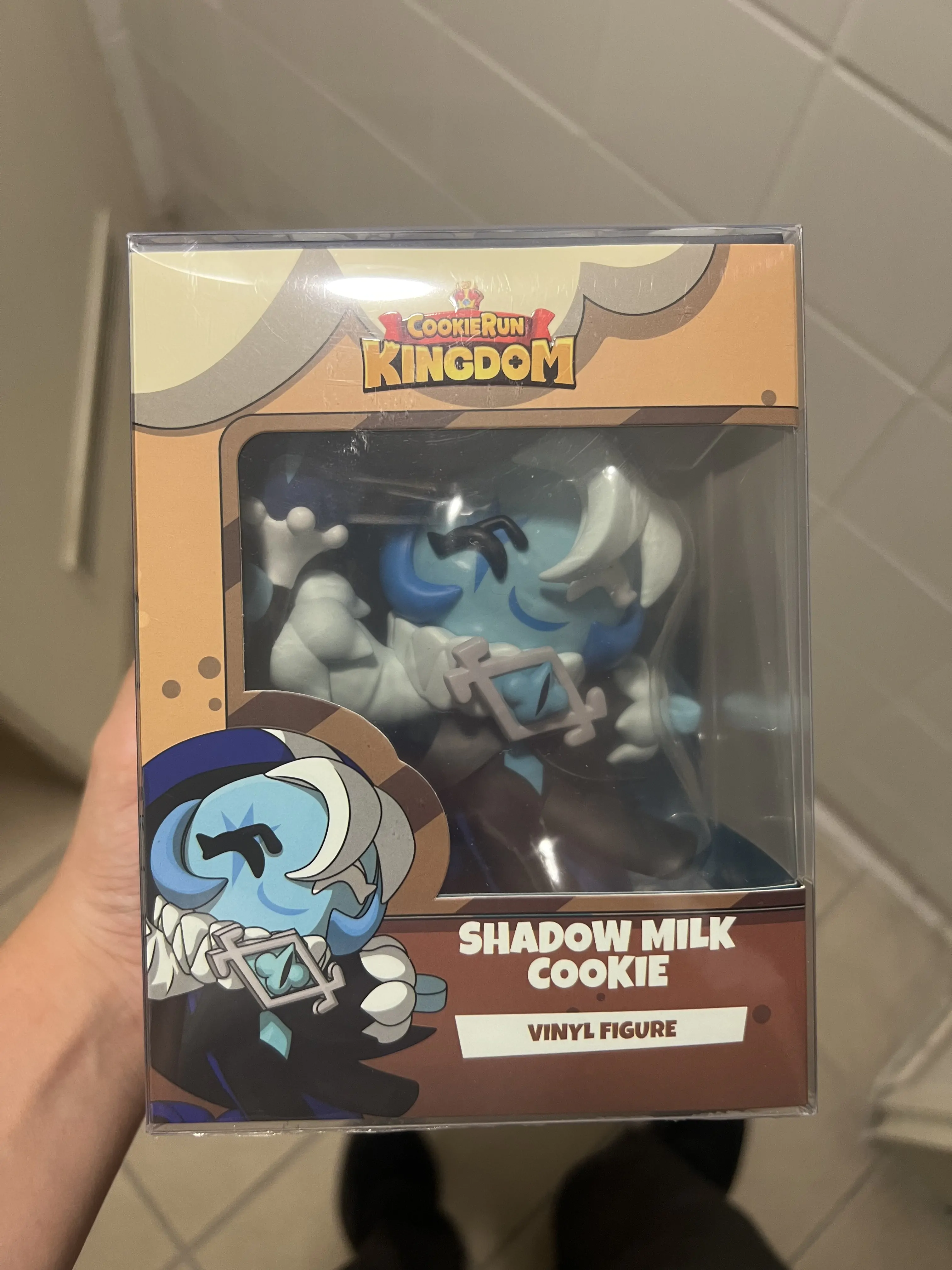 Cookie Run Kingdom Vinyl figura Shadow Milk Cookie 11 cm   termékfotó