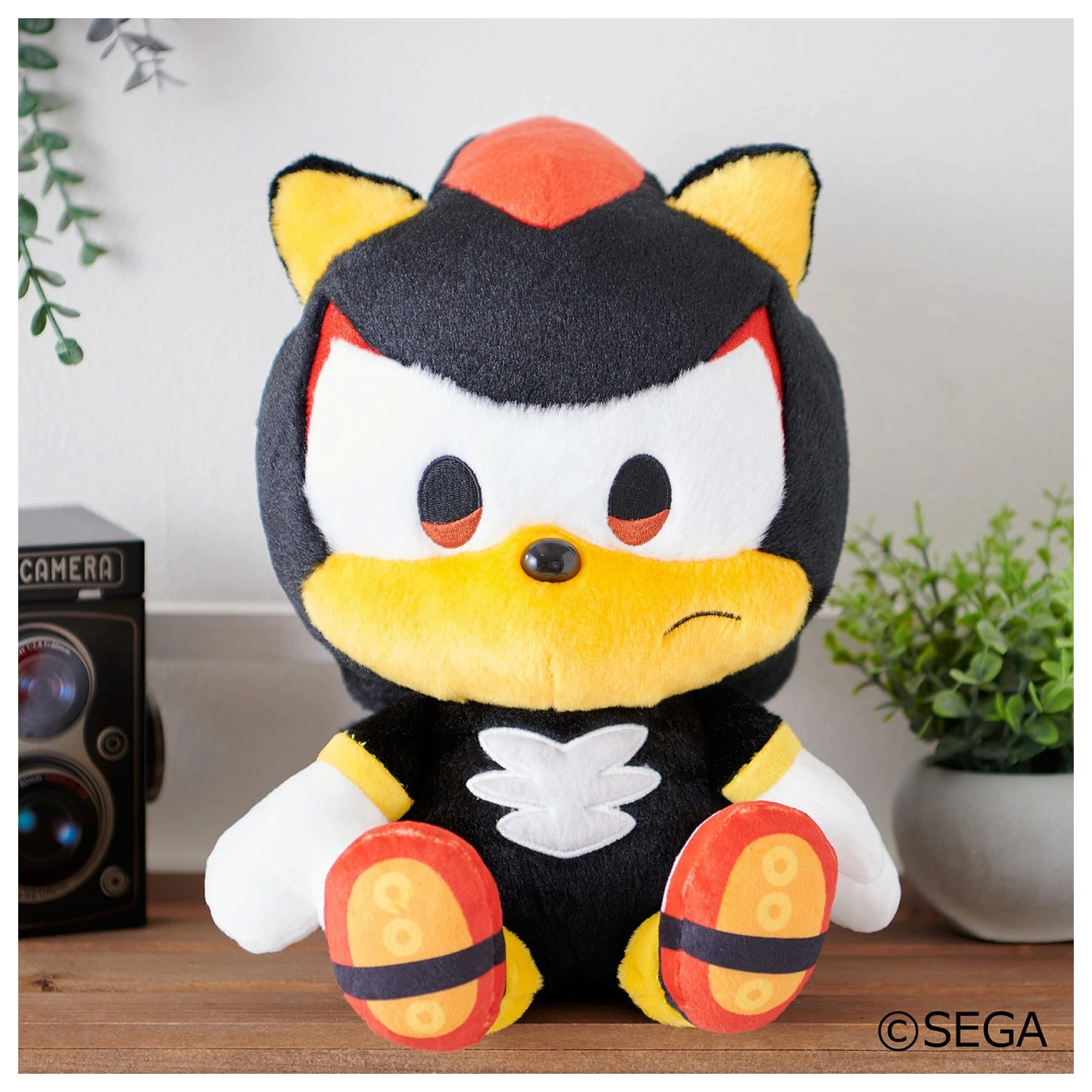 SONIC & FRIENDS Shadow plüss 23 cm termékfotó