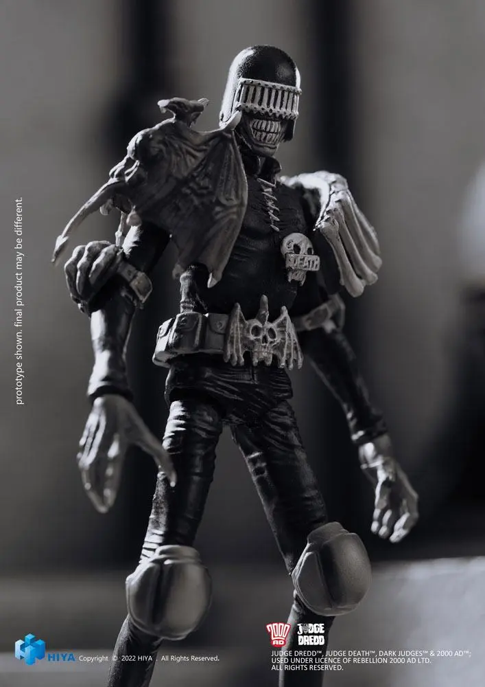 2000 AD Exquisite 1/18 Black and White Judge Death Mini akciófigura 10 cm termékfotó