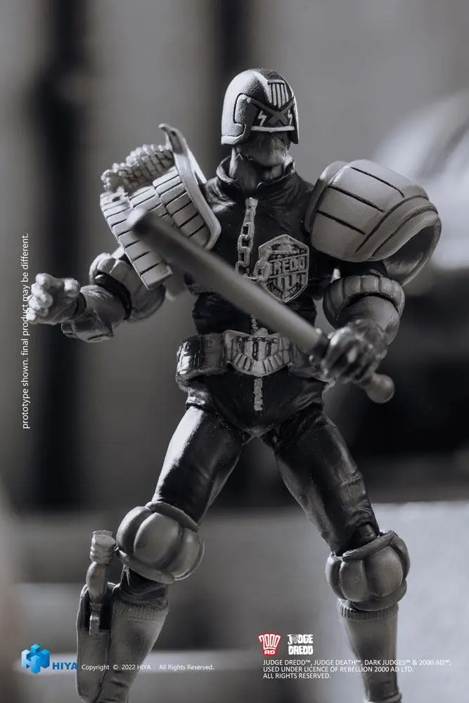 2000 AD Exquisite Mini akciófigura 1/18 Black and White Judge Dredd 10 cm termékfotó