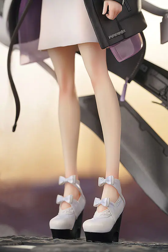 A-Z: 1/7 [E] PVC szobor figura 24 cm termékfotó