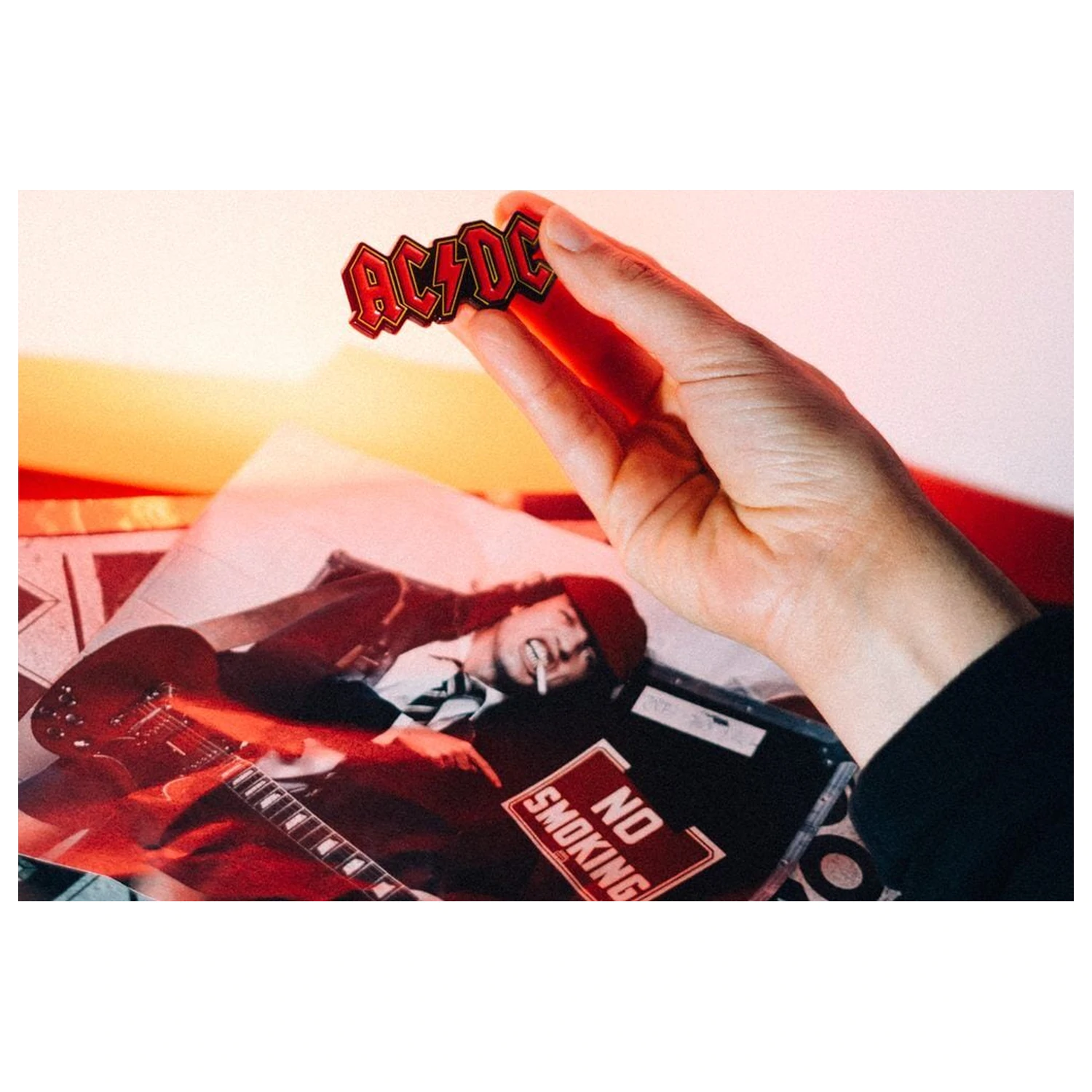AC/DC hűtőmágnes termékfotó