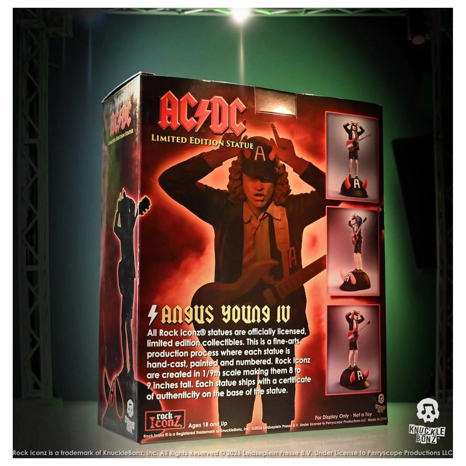 AC/DC Rock Iconz Angus Young IV figura 23 cm termékfotó