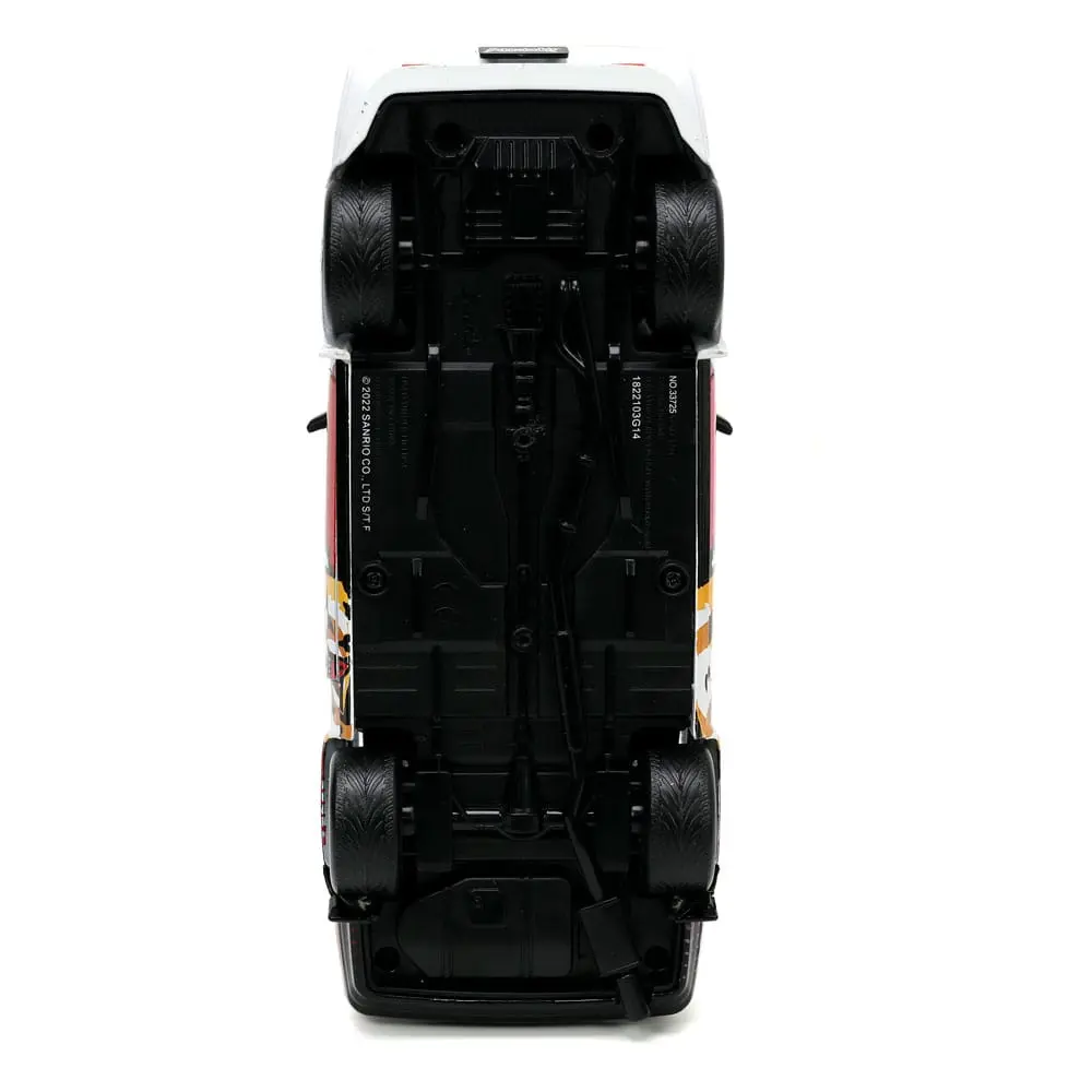 Aggretsuko Hollywood Rides Diecast Model 1/24 1986 Toyota Trueno és Aggretsuko figura termékfotó