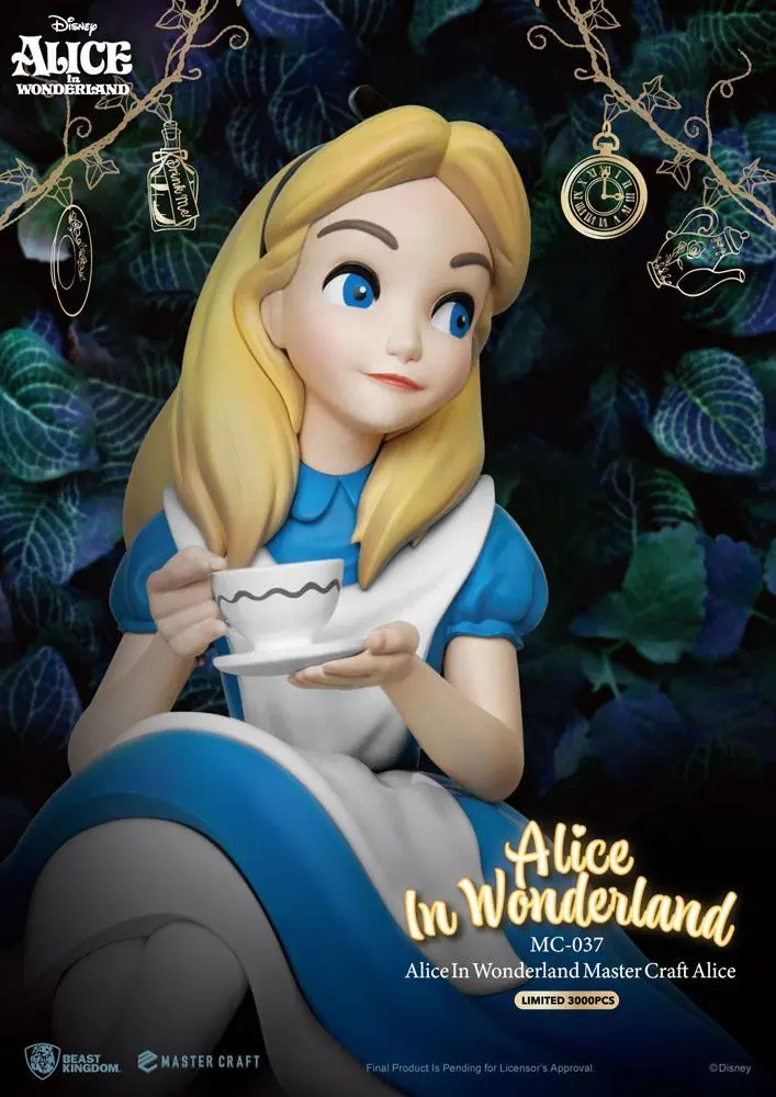 Alice Csodaországban Master Craft Alice szobor figura 36 cm termékfotó