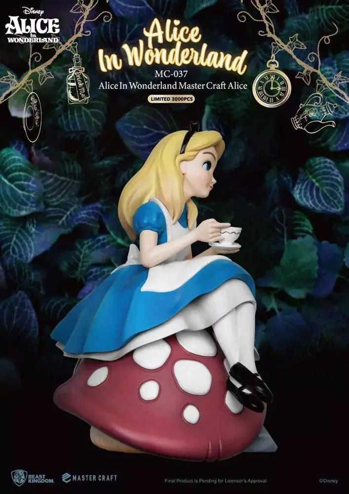 Alice In Wonderland  Master Craft Alice Special Edition szobor figura 36 cm termékfotó