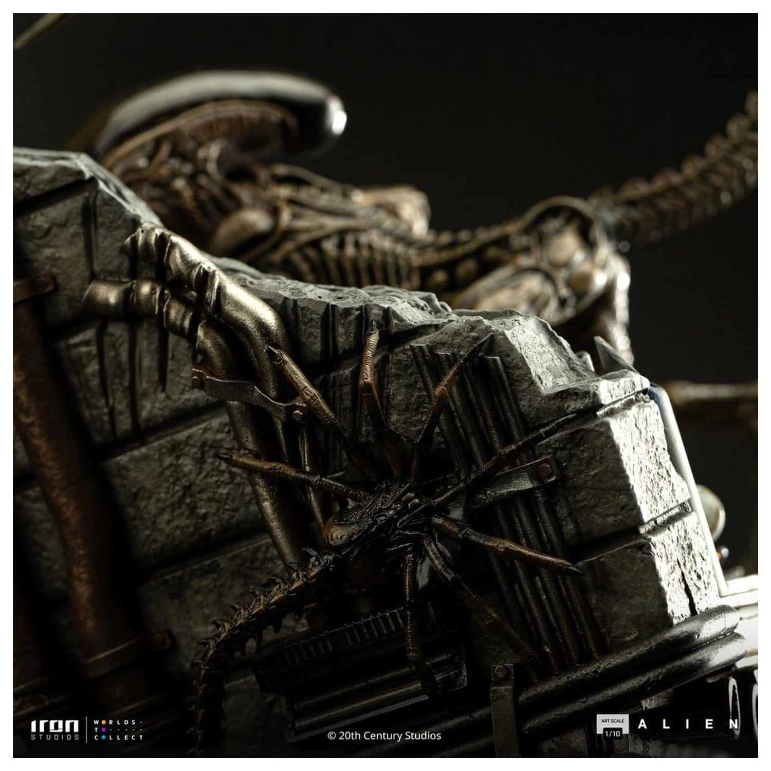 Alien 3 Art Scale 1/10 Ellen Ripley and Dog Alien szobor figura 23 cm termékfotó