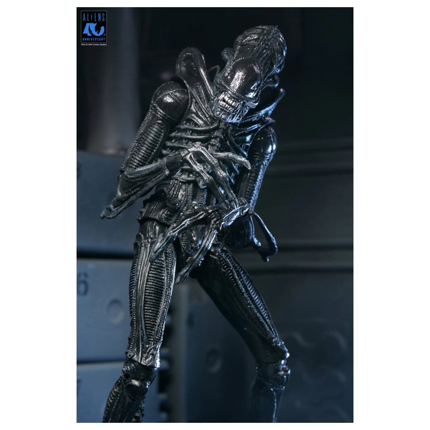 Aliens Ultimate Warrior (1986) Xenomorph Black (40th Anniversary) akciófigura 23 cm termékfotó