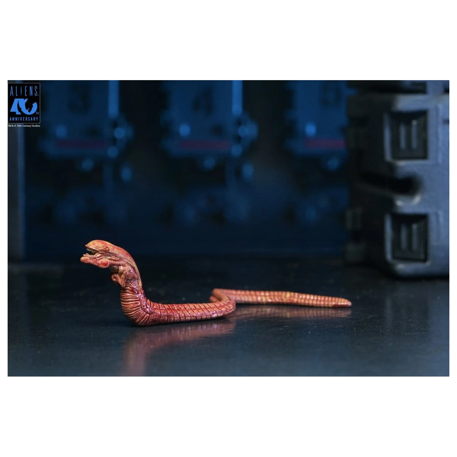 Aliens Ultimate Warrior (1986) Xenomorph Black (40th Anniversary) akciófigura 23 cm termékfotó
