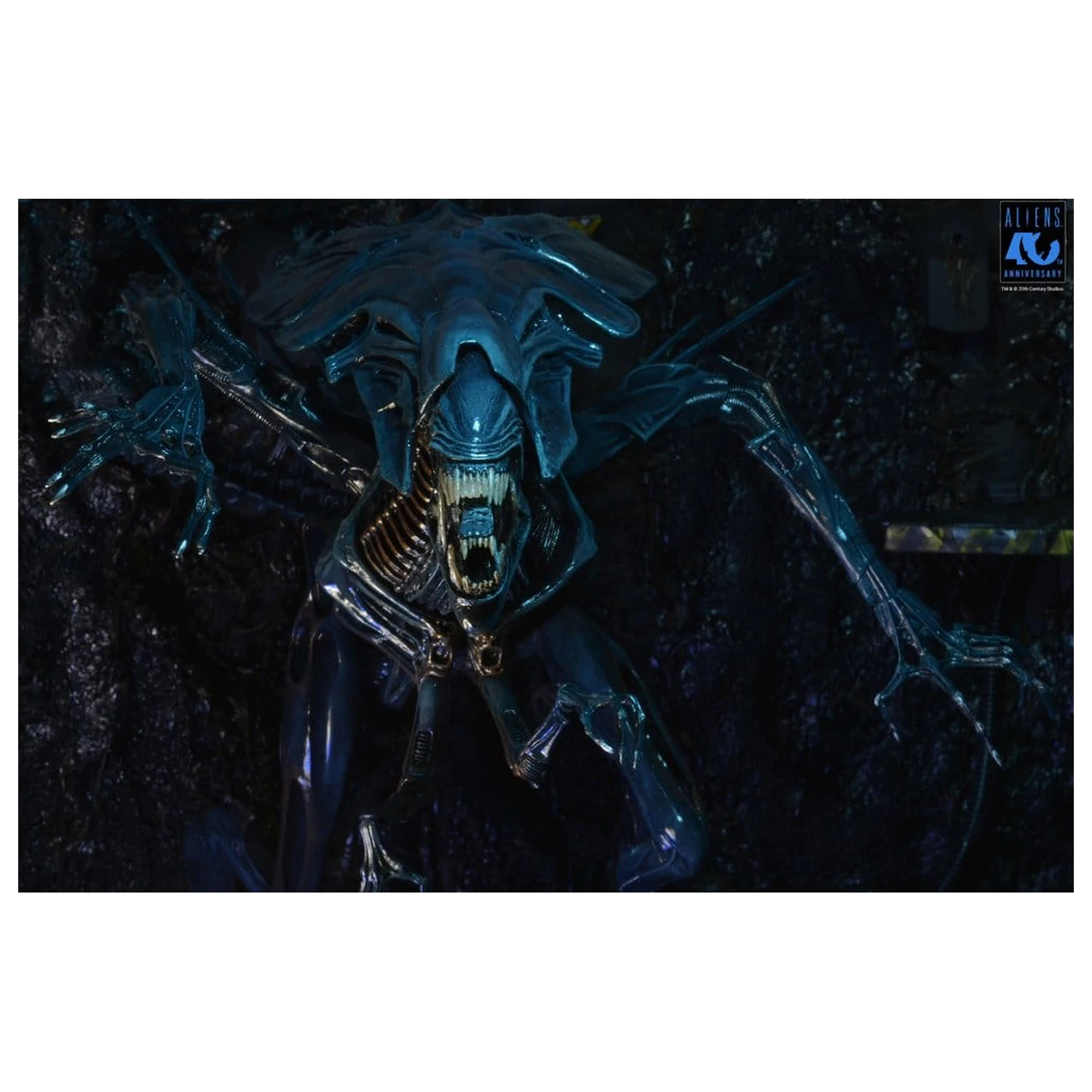 Aliens Ultra Deluxe Alien Queen (40th Anniversary) akciófigura 38 cm termékfotó