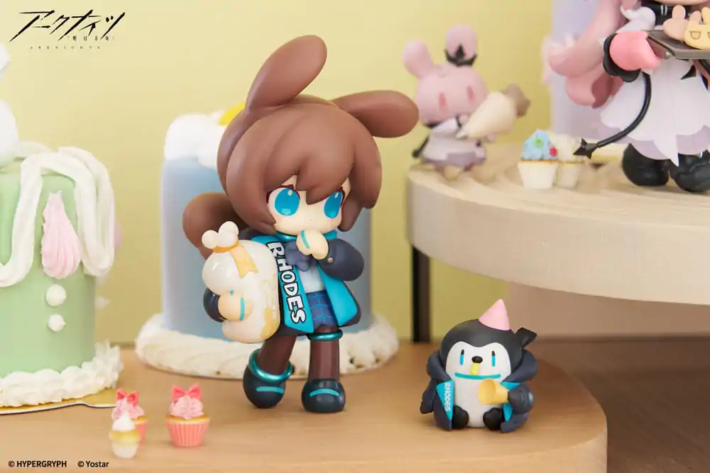Arknights Would You Like A Dessert? Mini Series Amiya Ver. 2 PVC szobor figura 11 cm termékfotó