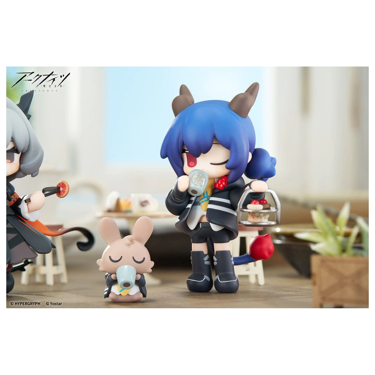 Arknights Would You Like A Dessert? Mini Series Ch'en PVC szobor figura 11 cm  termékfotó