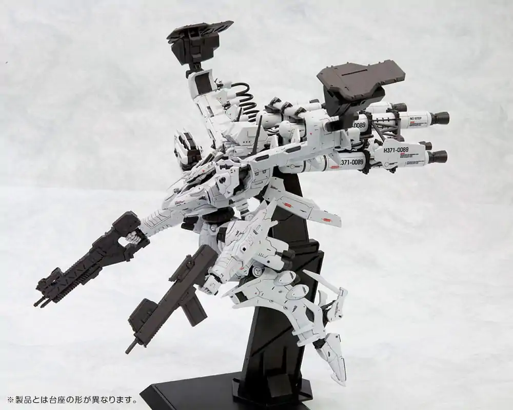 Armored Core 1/72 Lineark White-Glint &amp; V.O.B Set Műanyag modell készlet 16 cm termékfotó