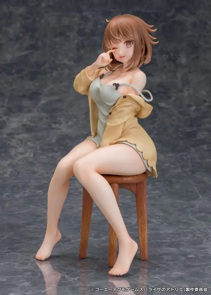 Atelier Ryza: Ever Darkness & the Secret Hideout 1/7 Reisalin Stout Nightclothes Ver. PVC szobor figura 19 cm termékfotó