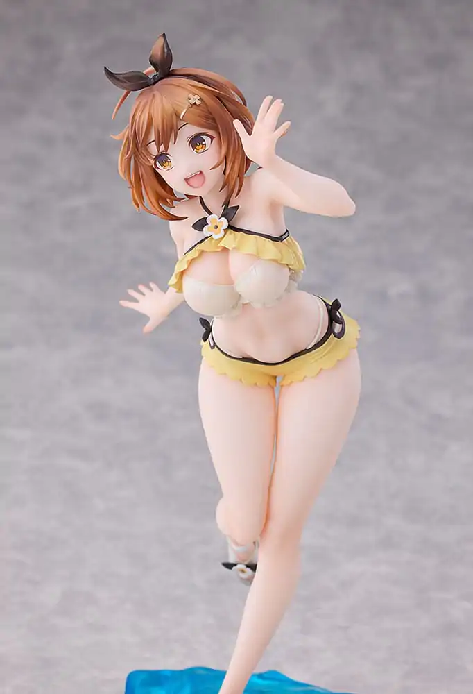 Atelier Ryza: Ever Darkness &amp; the Secret Hideout 1/7 Reisalin Stout: Swimsuit Ver. PVC szobor figura 23 cm termékfotó