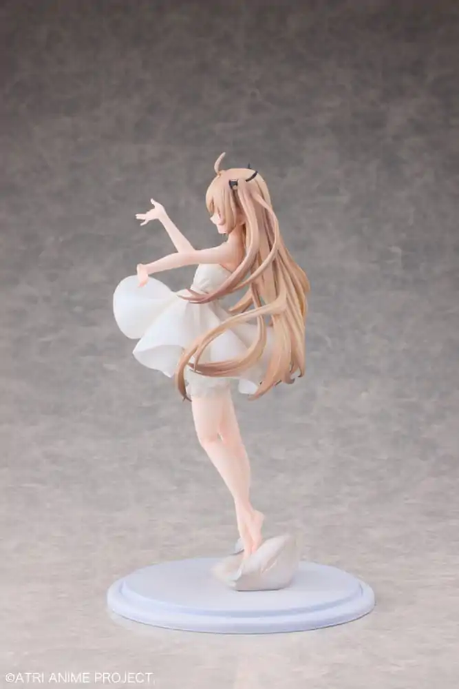 Atri My Dear Moments 1/7 Atri Pajama Ver. PVC szobor figura 24 cm termékfotó