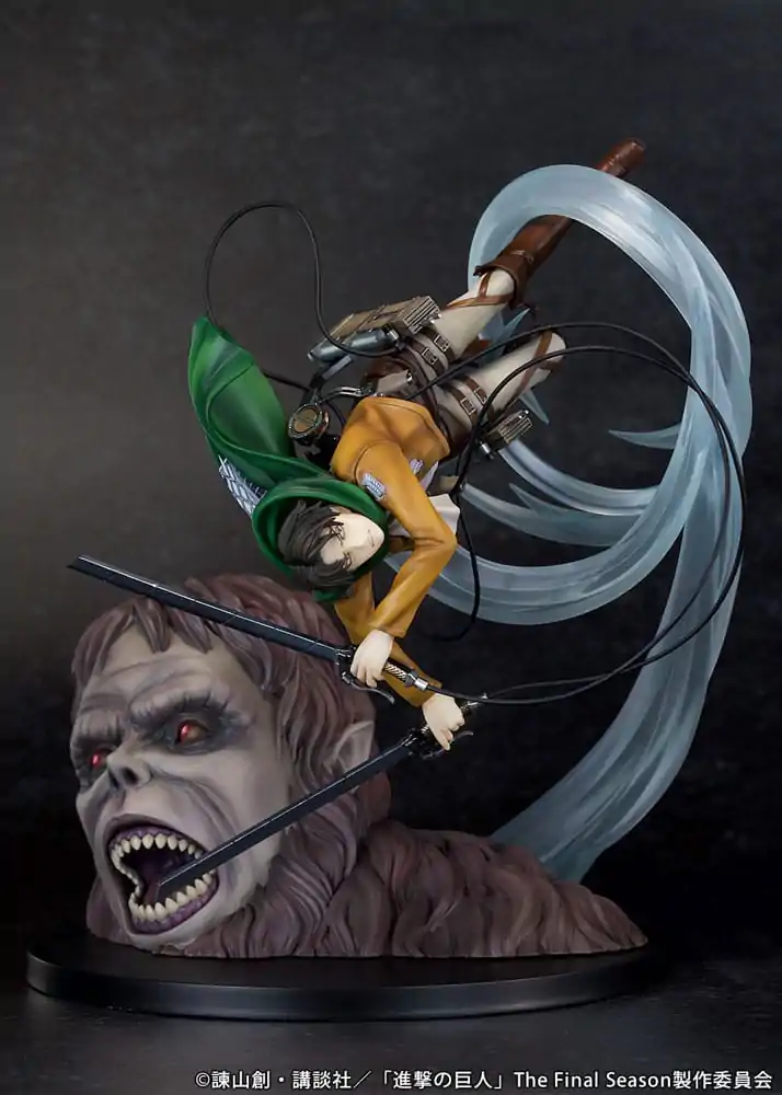 Attack on Titan 1/7 Levi vs Beast Titan Ver. PVC szobor figura 28 cm termékfotó