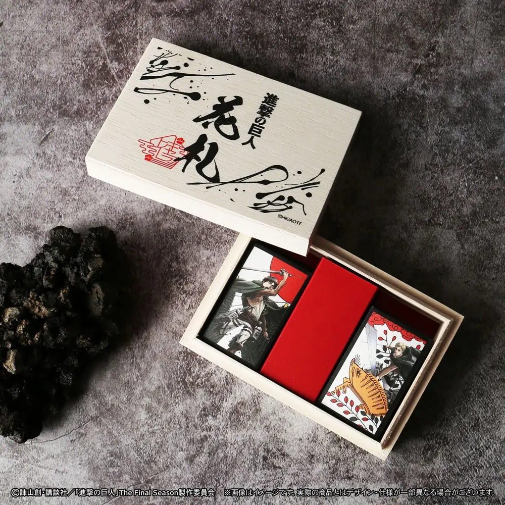 Attack on Titan in Wooden box Original Hanafuda kártyajáték Limitált kiadás termékfotó