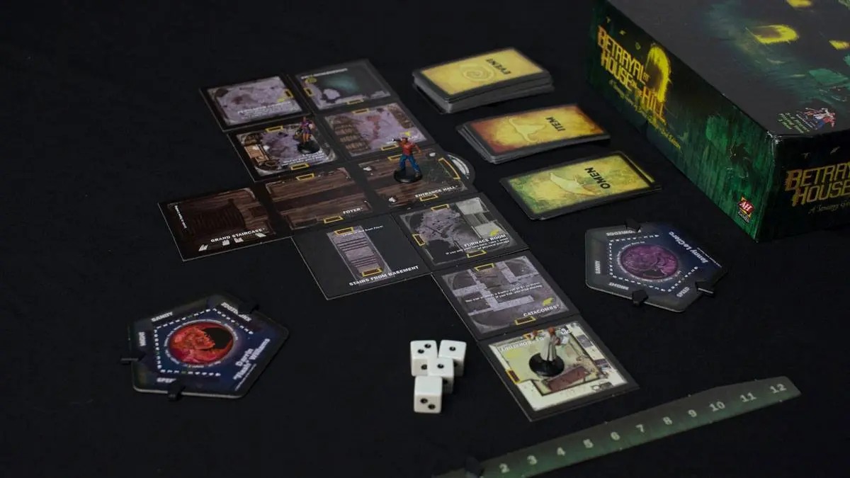 Avalon Hill Betrayal at House on the Hill Angol nyelvű társasjáték termékfotó