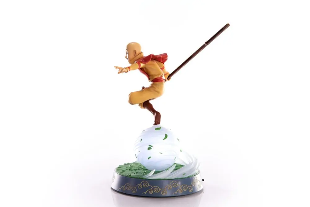 Avatar: The Last Airbender PVC Statue Aang Collector's Edition 27 cm termékfotó