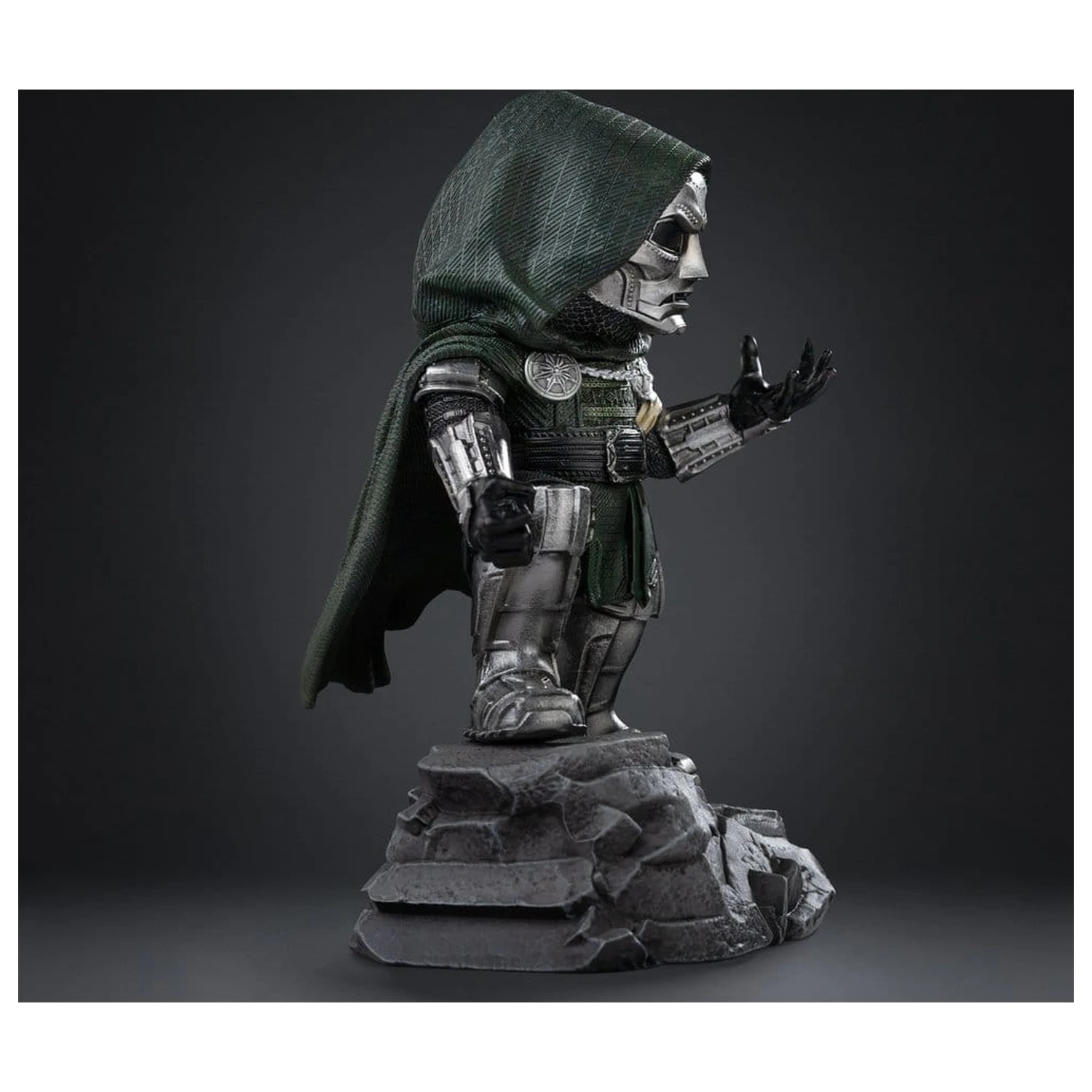 Avengers : Doomsday MiniCo szobor figura Doctor Doom 15 cm termékfotó