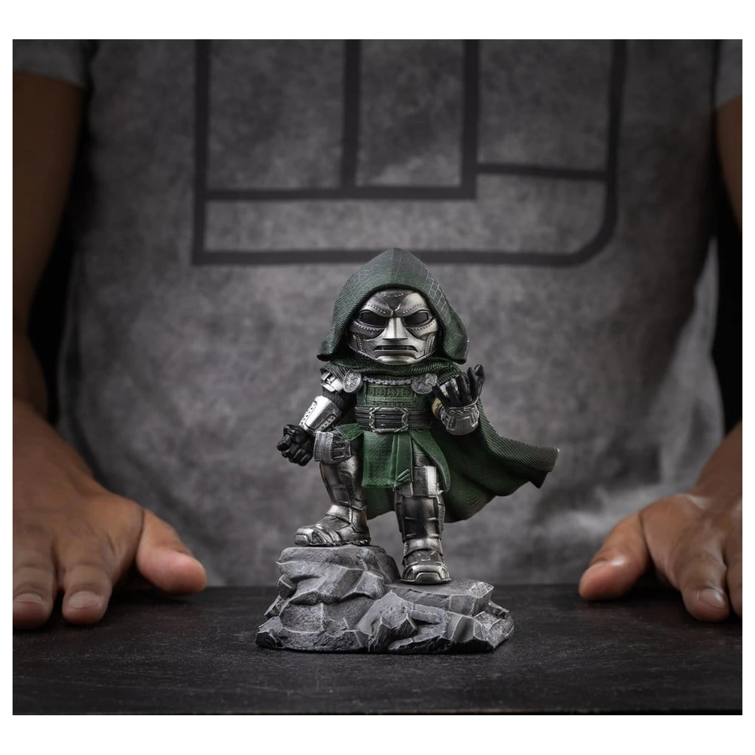 Avengers : Doomsday MiniCo szobor figura Doctor Doom 15 cm termékfotó