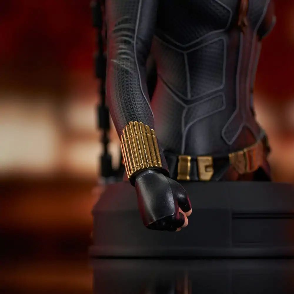 Avengers: Endgame 1/6 Black Widow mellszobor figura 15 cm termékfotó