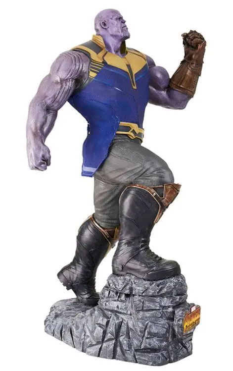 Avengers Infinity War Life-Size Statue Thanos Szobor 280 cm termékfotó