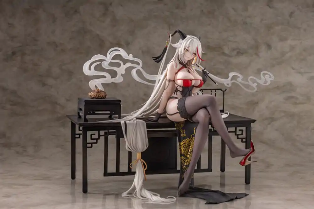 Azur Lane 1/6 Agir Golden Dragon Among Auspicious Clouds Ver. PVC szobor figura 22 cm termékfotó