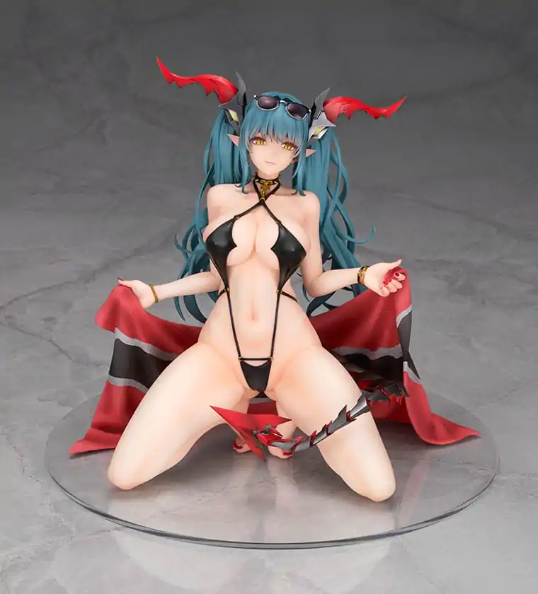 Azur Lane 1/7 Regensburg Dark Dragon and the Coast of Light Ver. PVC szobor figura 16 cm termékfotó